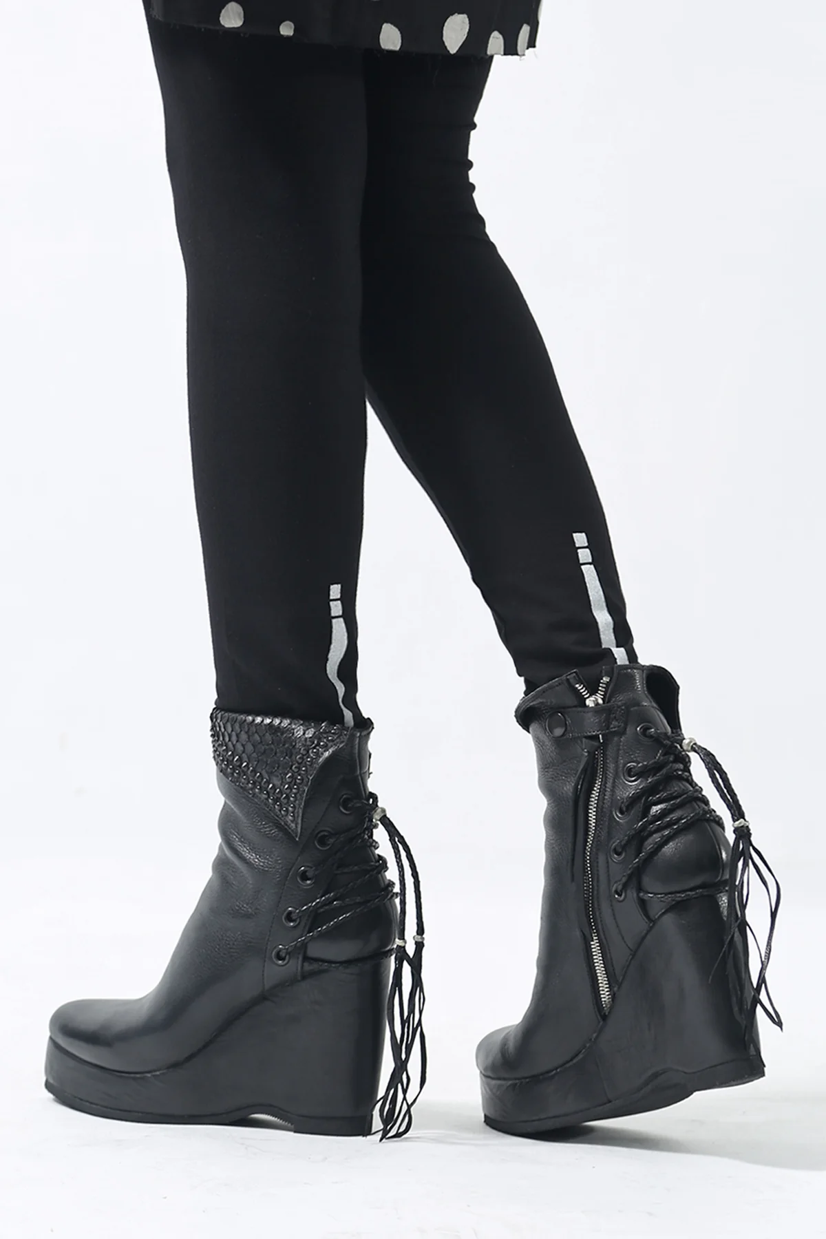 1602-BO02L Crush Braided Boots - Image 14
