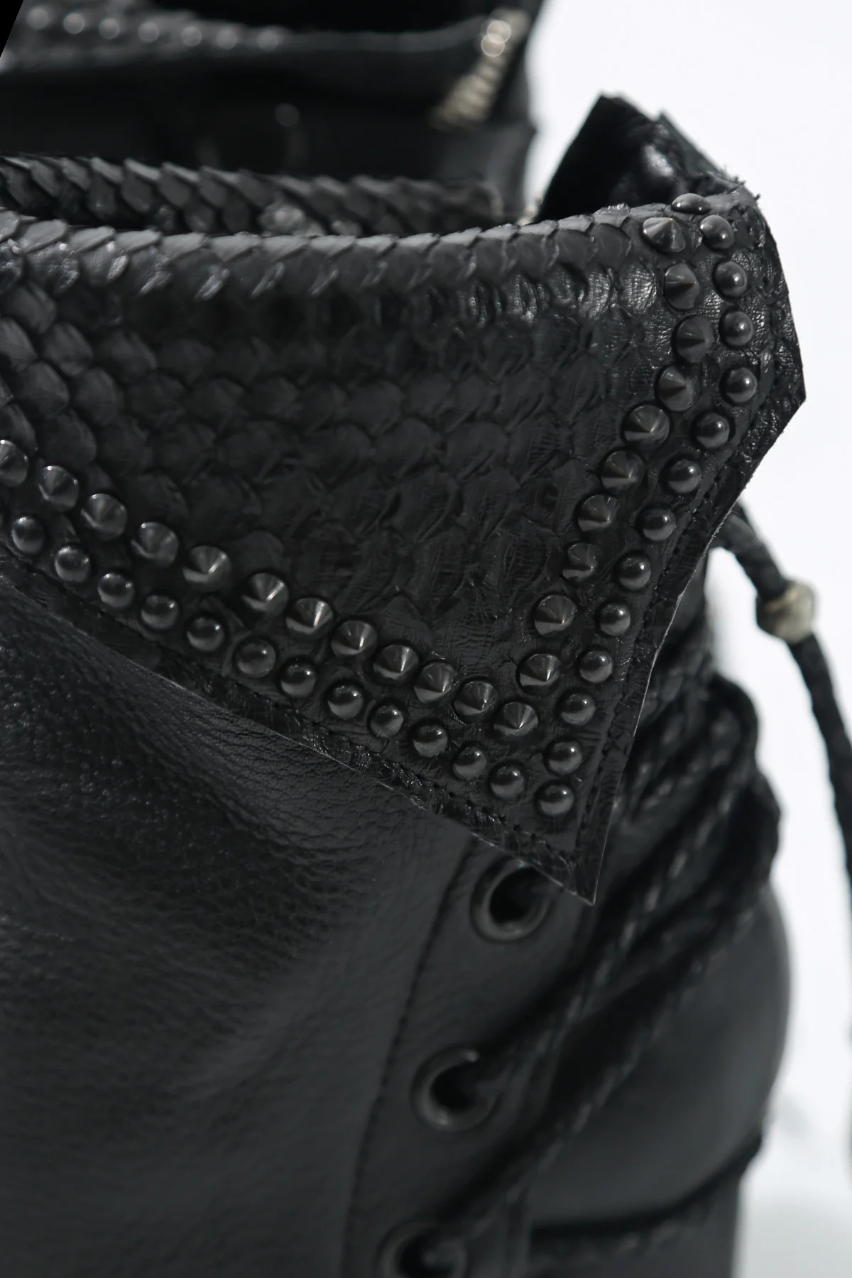 1602-BO02L Crush Braided Boots - Image 17