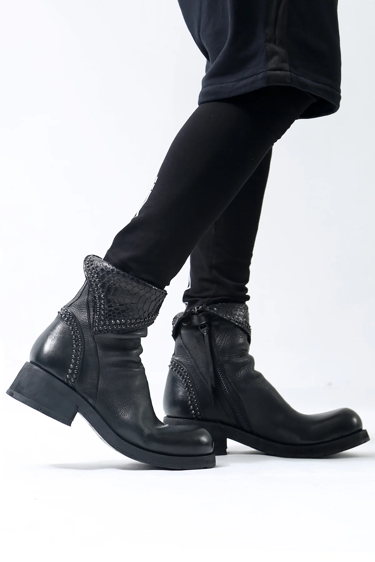 1602-BO03 Crush Short Boots - Image 10