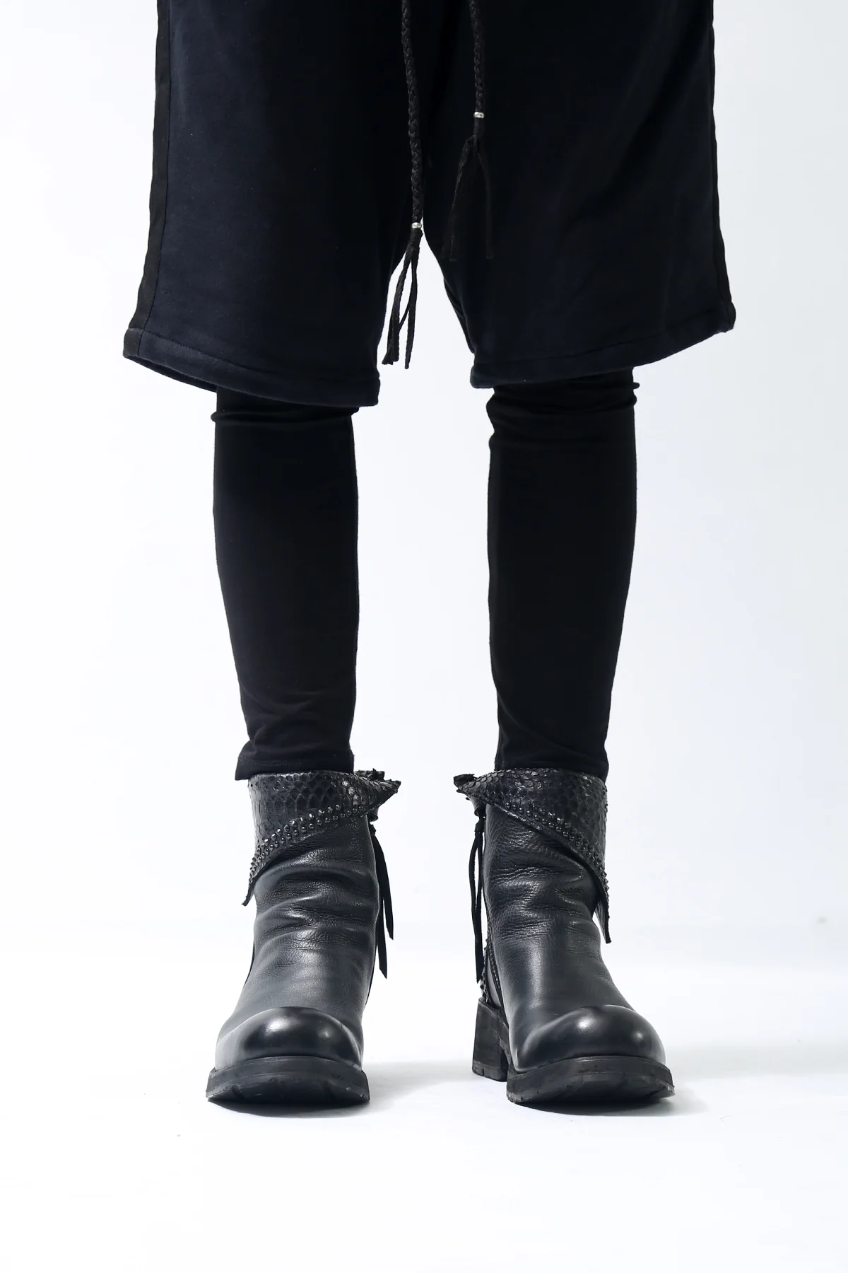1602-BO03 Crush Short Boots - Image 9