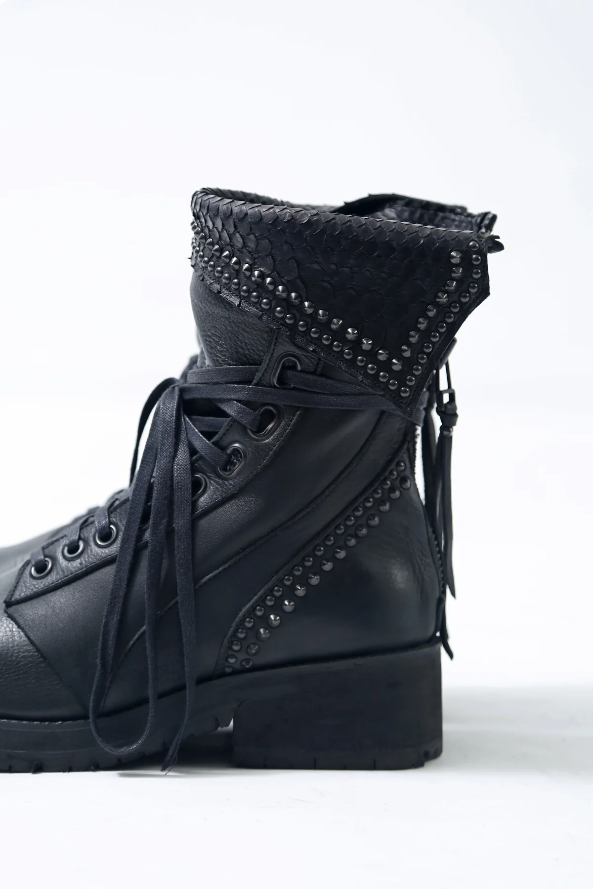 1702-BO03A Crush Chrome Boots 03 - Image 18