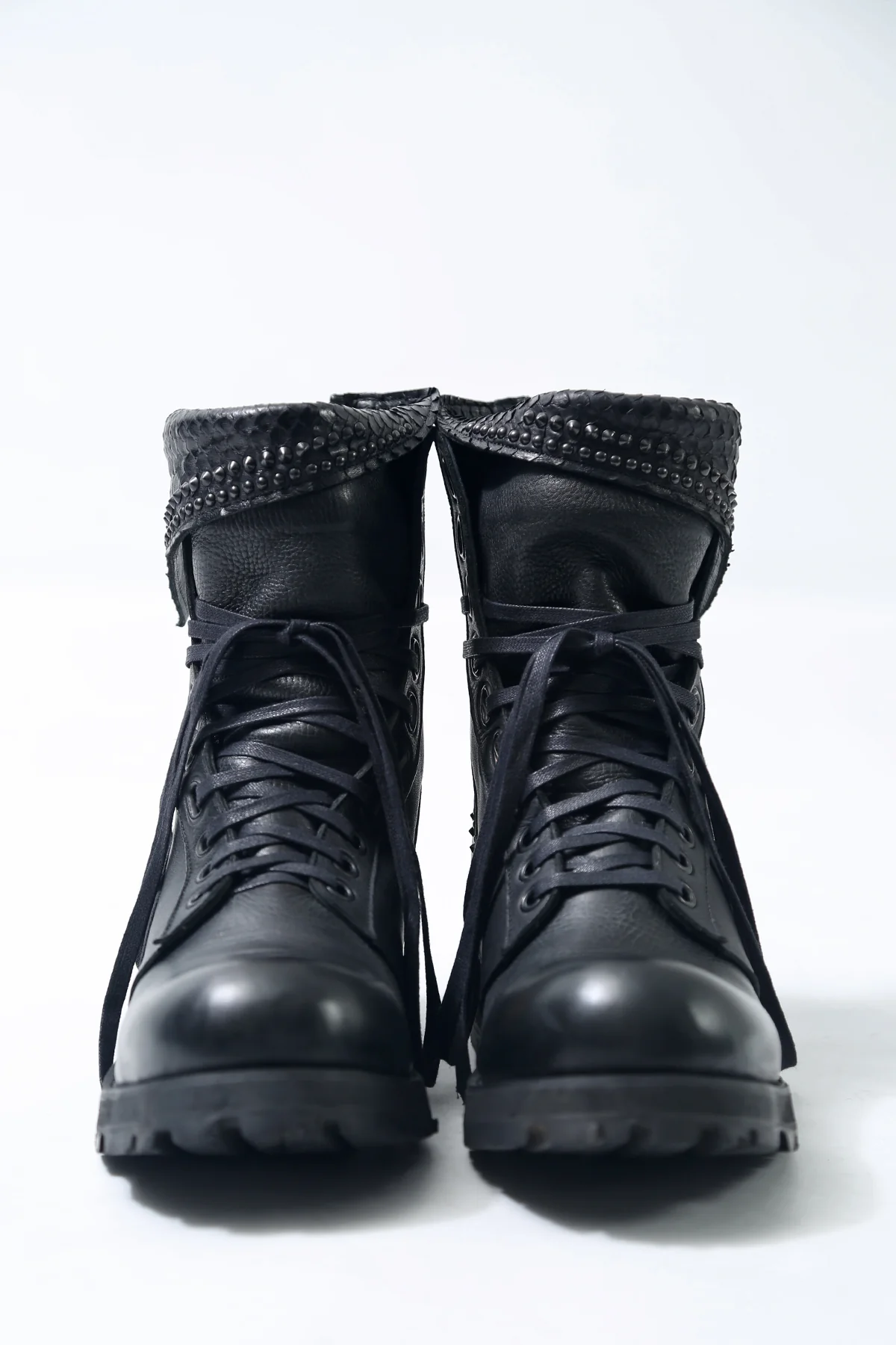 1702-BO03A Crush Chrome Boots 03 - Image 4