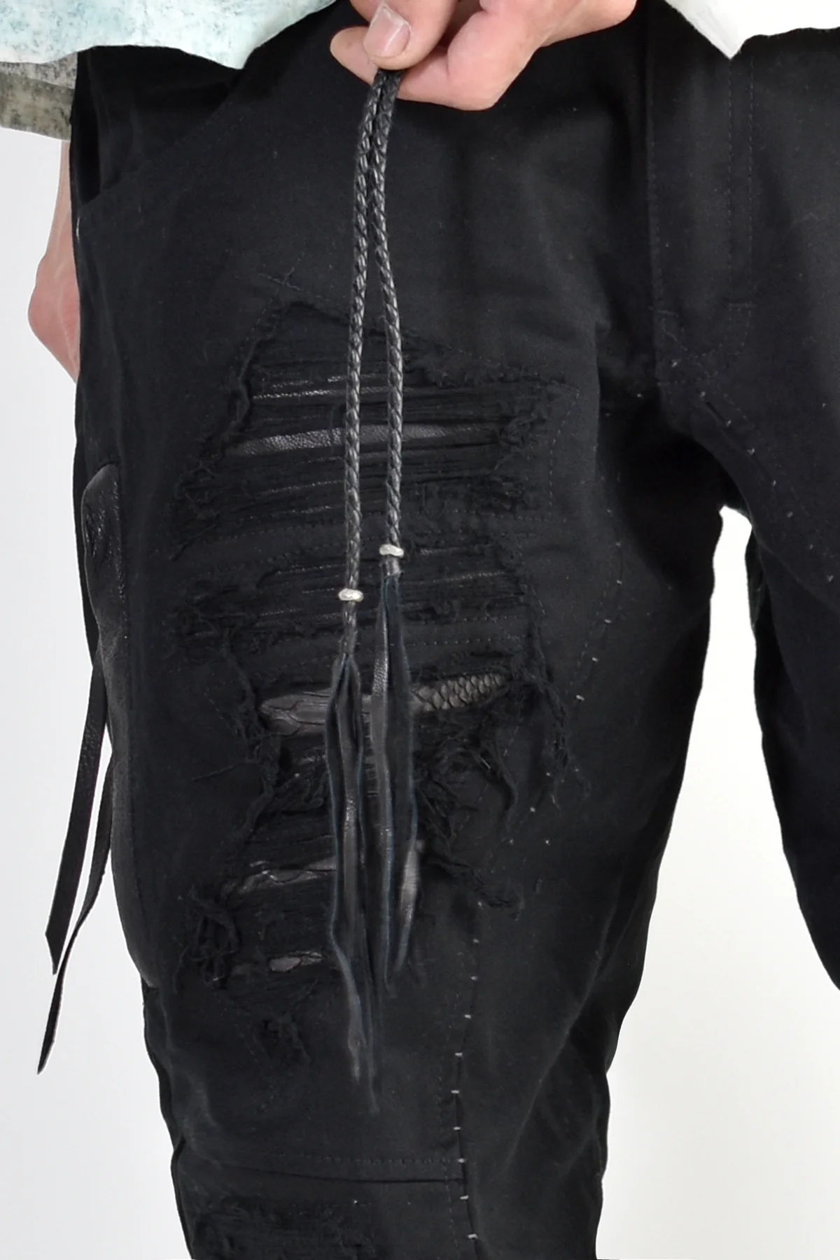 1702-PT02A Crush Skinny Twill Pants 07A Black - Image 16