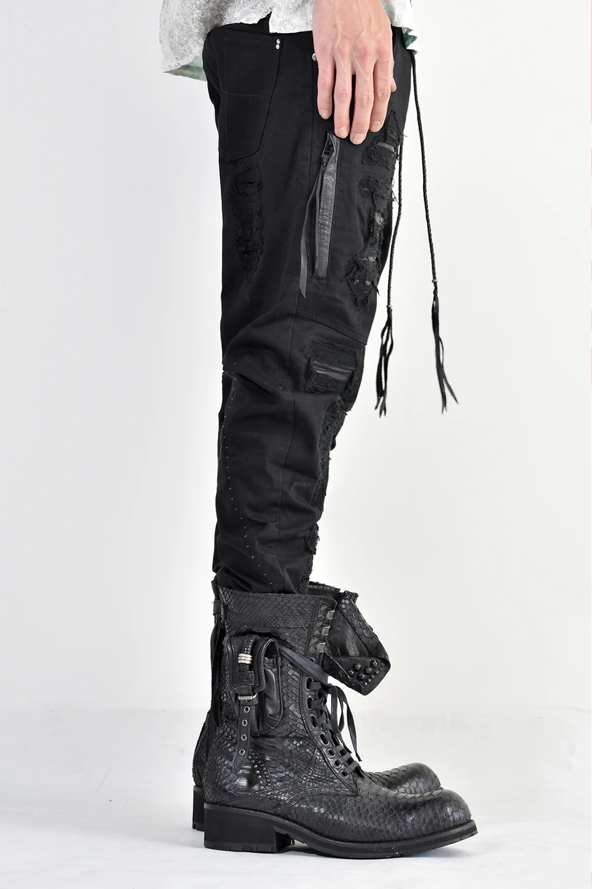 1702-PT02A Crush Skinny Twill Pants 07A Black - Image 9