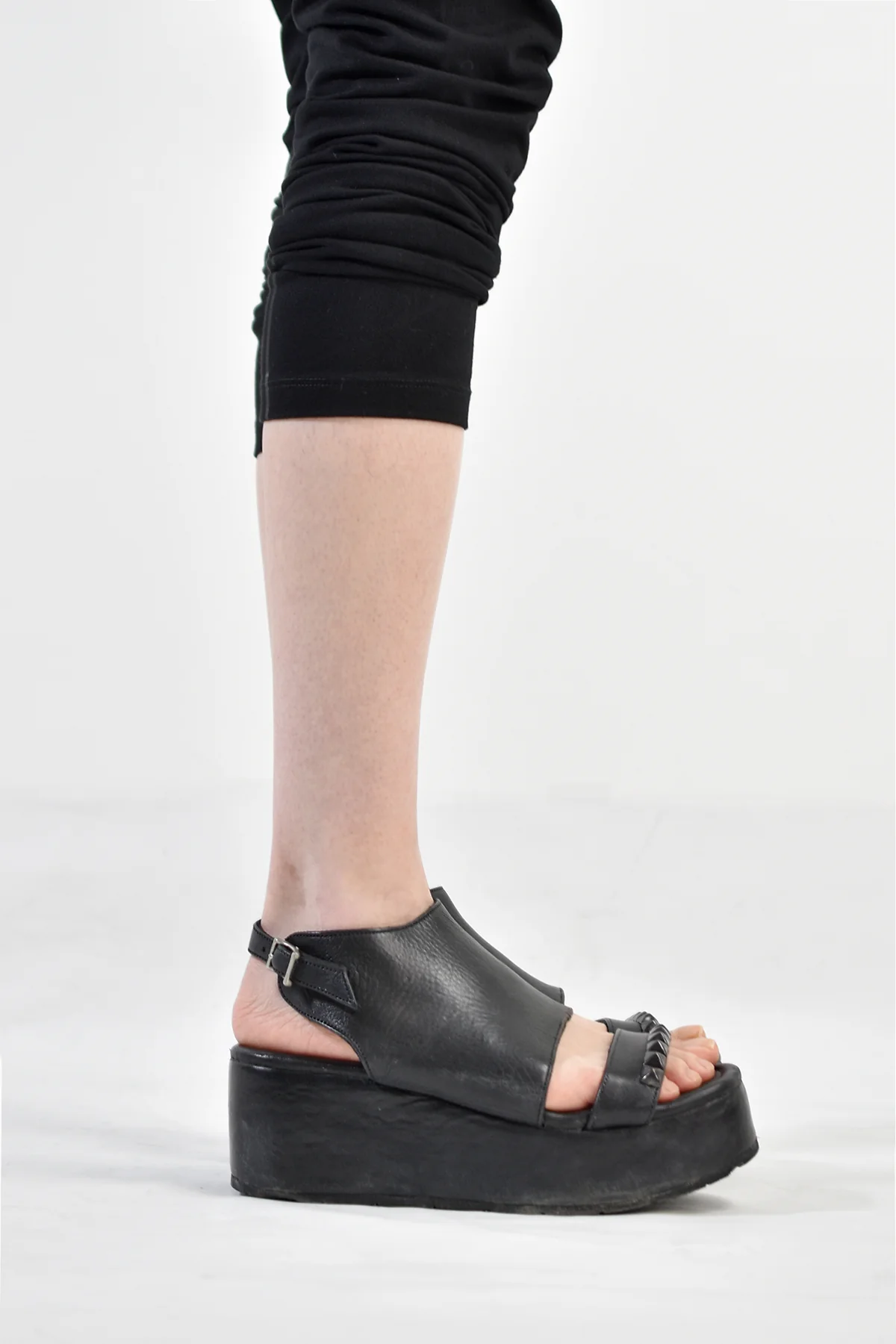 1801-BO04L Black Metal Sandal PMD - Image 10