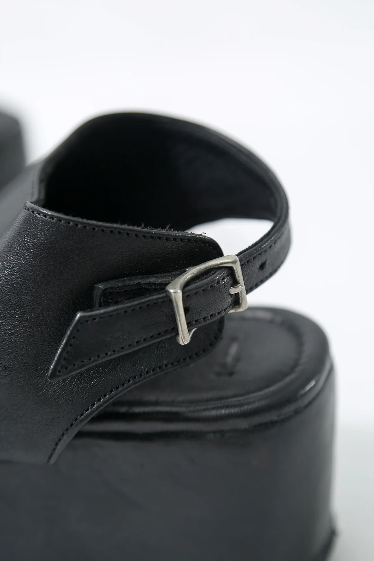 1801-BO04L Black Metal Sandal PMD - Image 17
