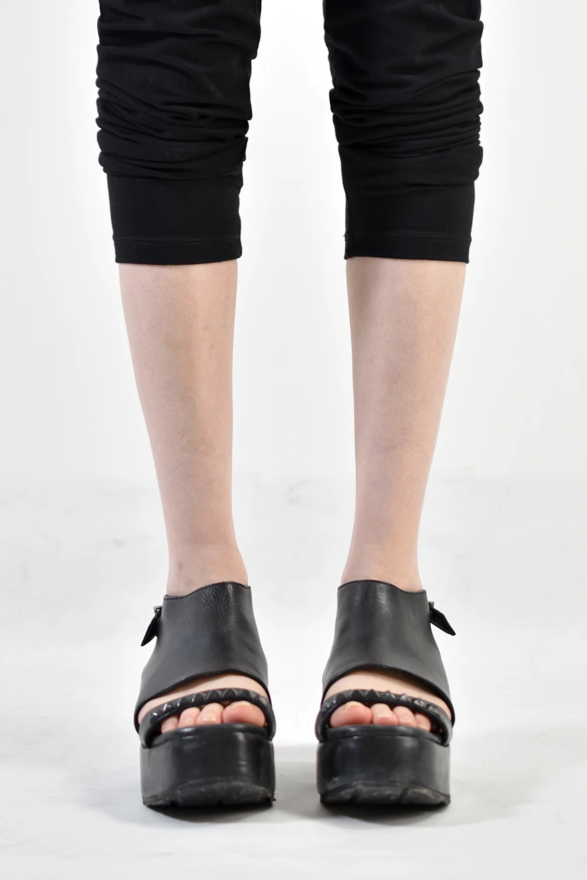1801-BO04L Black Metal Sandal PMD - Image 8