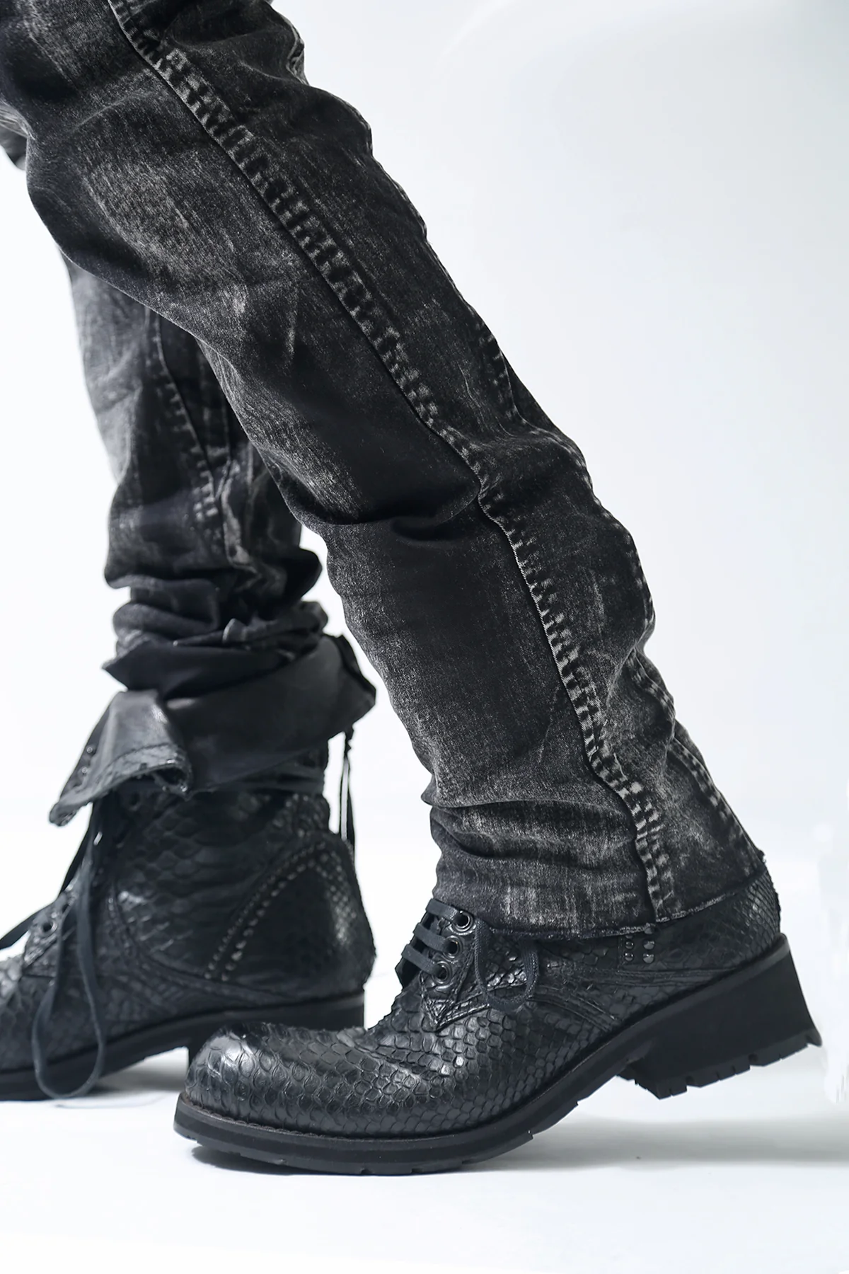 1902-PT06B Discharged Crush Pants - Image 18