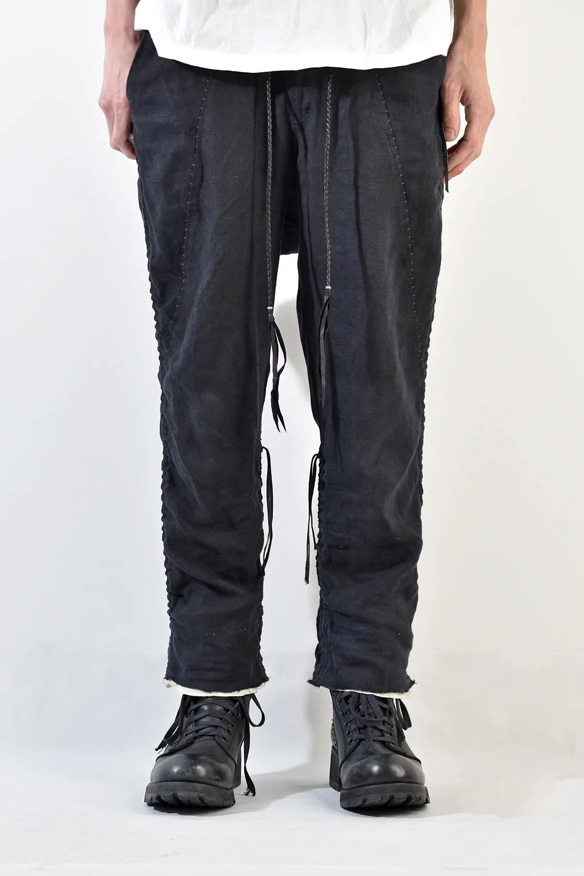 2001-PT02A Shirring Linen Layered Pants Black - Image 15