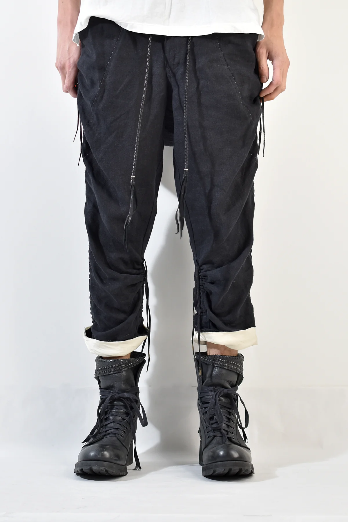 2001-PT02A Shirring Linen Layered Pants Black - Image 3