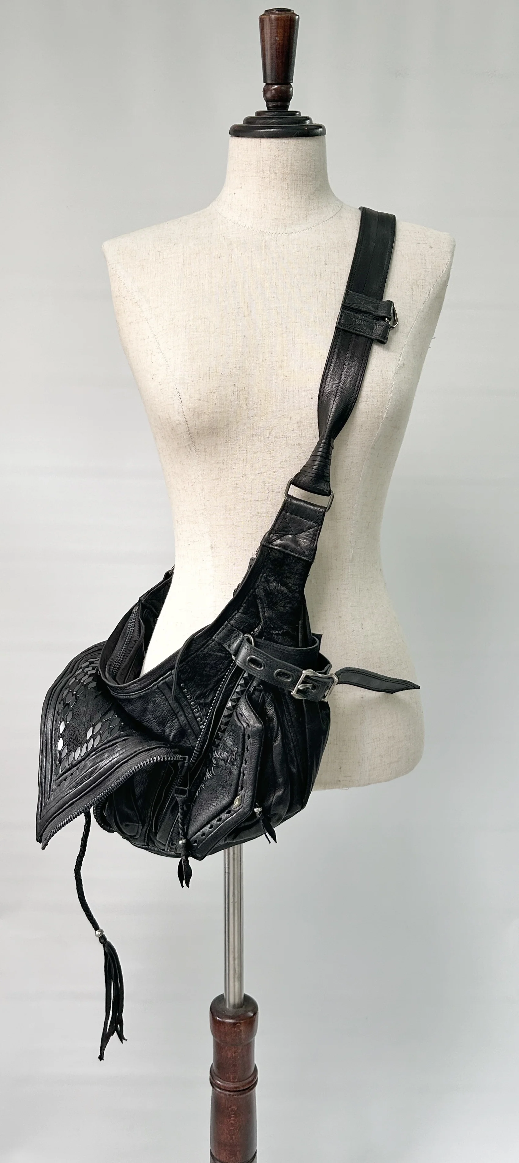 2002-BG01 KB-Shoulder / Black Raven 02 - Image 6