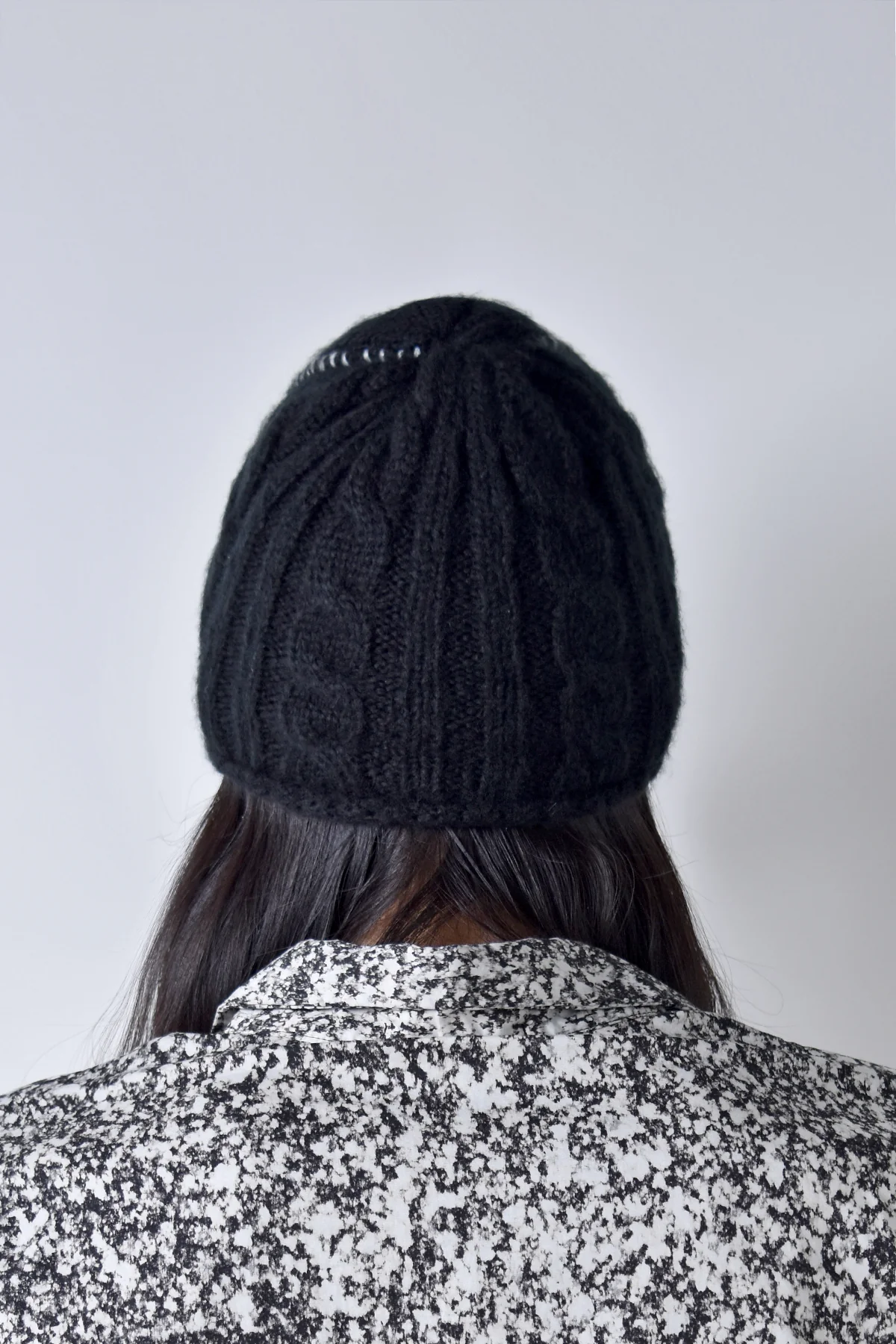 2002-KT04 Cable Mohair Beanie 01 Black - Image 11