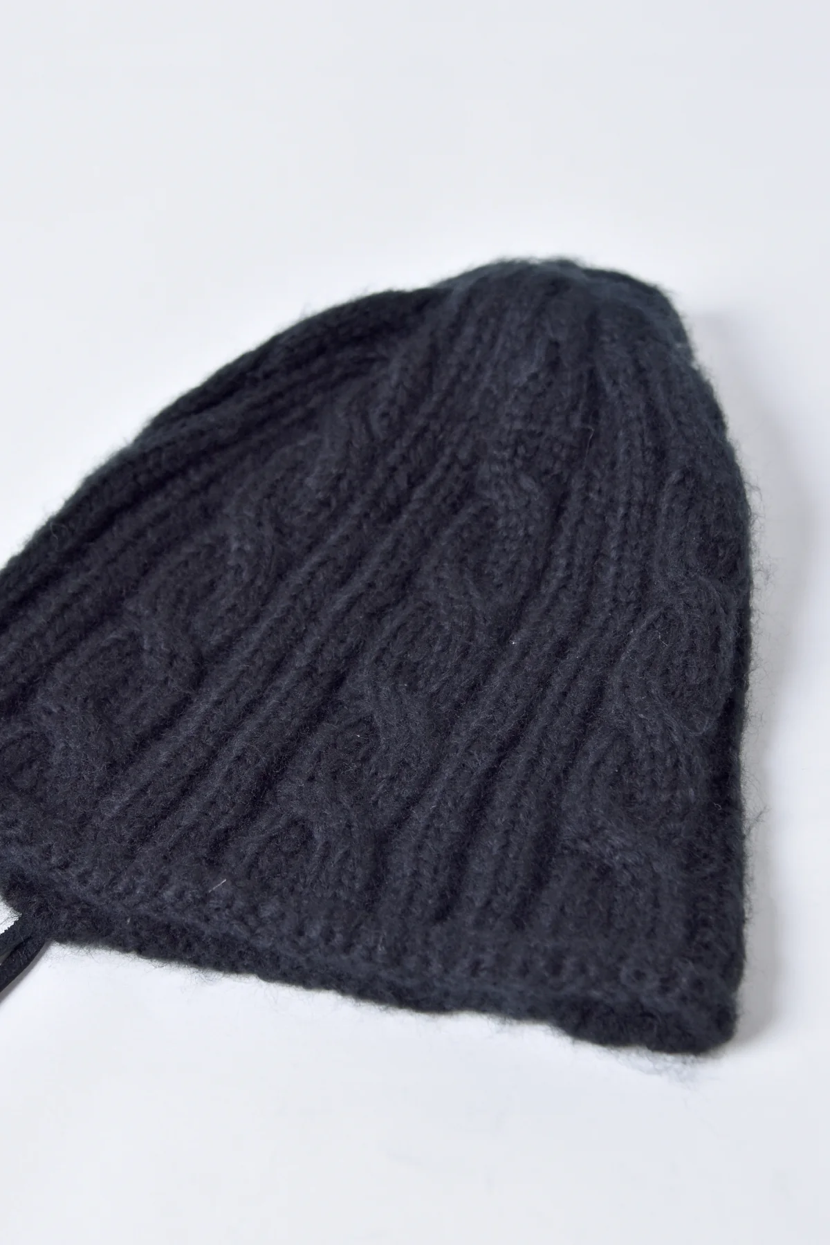2002-KT04 Cable Mohair Beanie 01 Black - Image 3