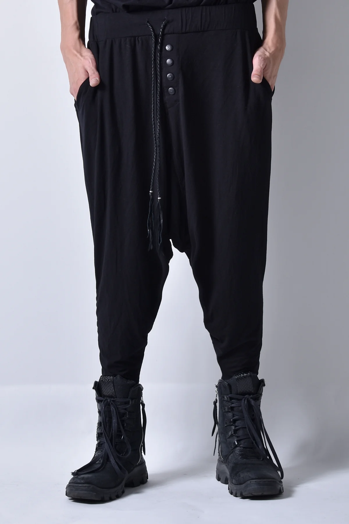 2101-PT04A Viscose Triangle Pants 02 - Image 21