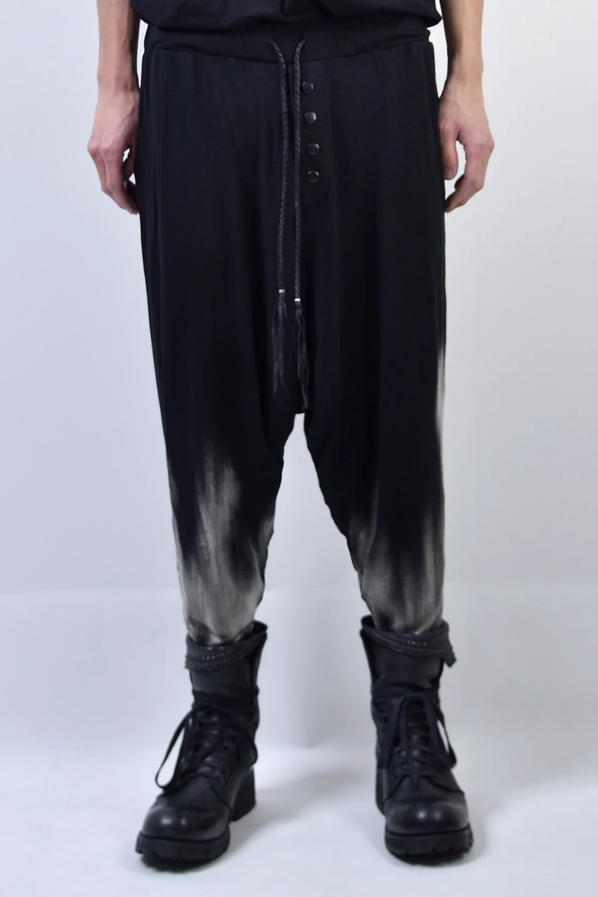 2101-PT04B Discharged Viscose Triangle Pants 02 - Image 2
