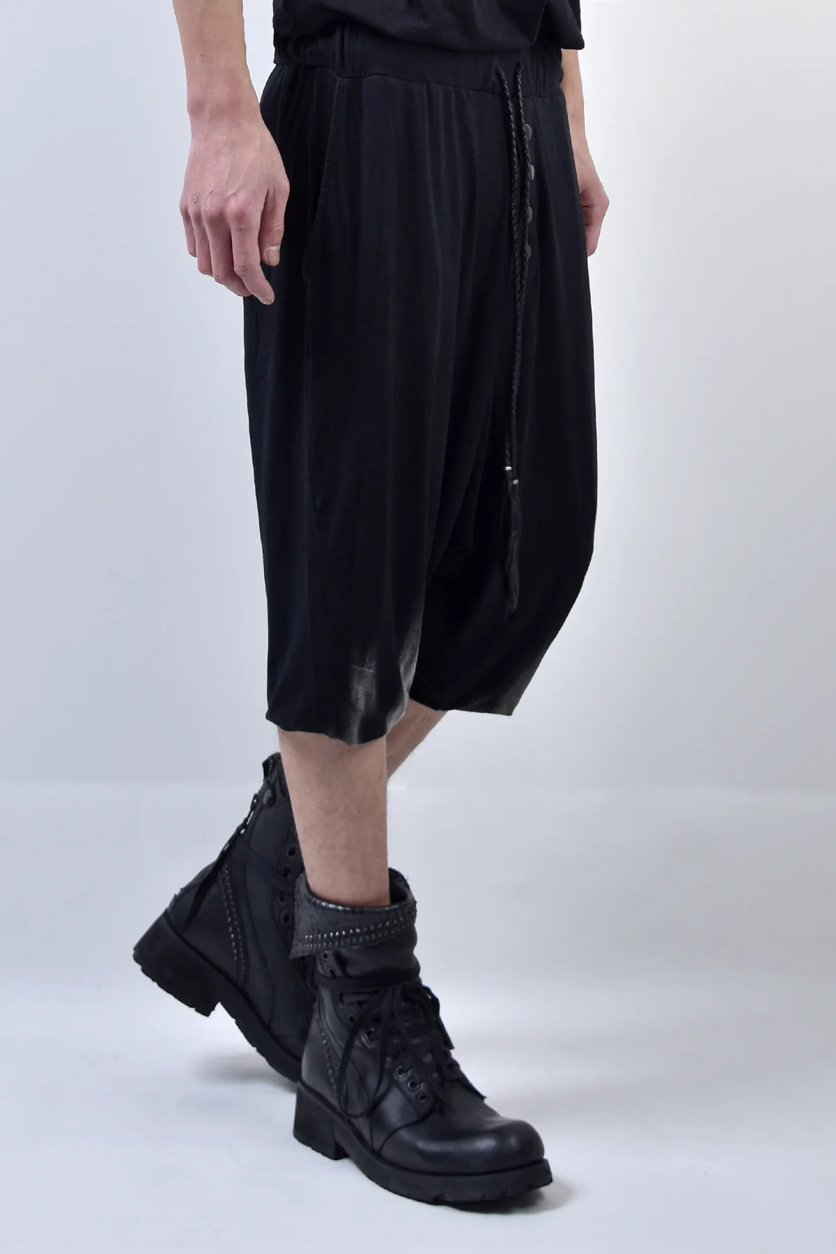 2101-PT04B Discharged Viscose Triangle Pants 02 - Image 20