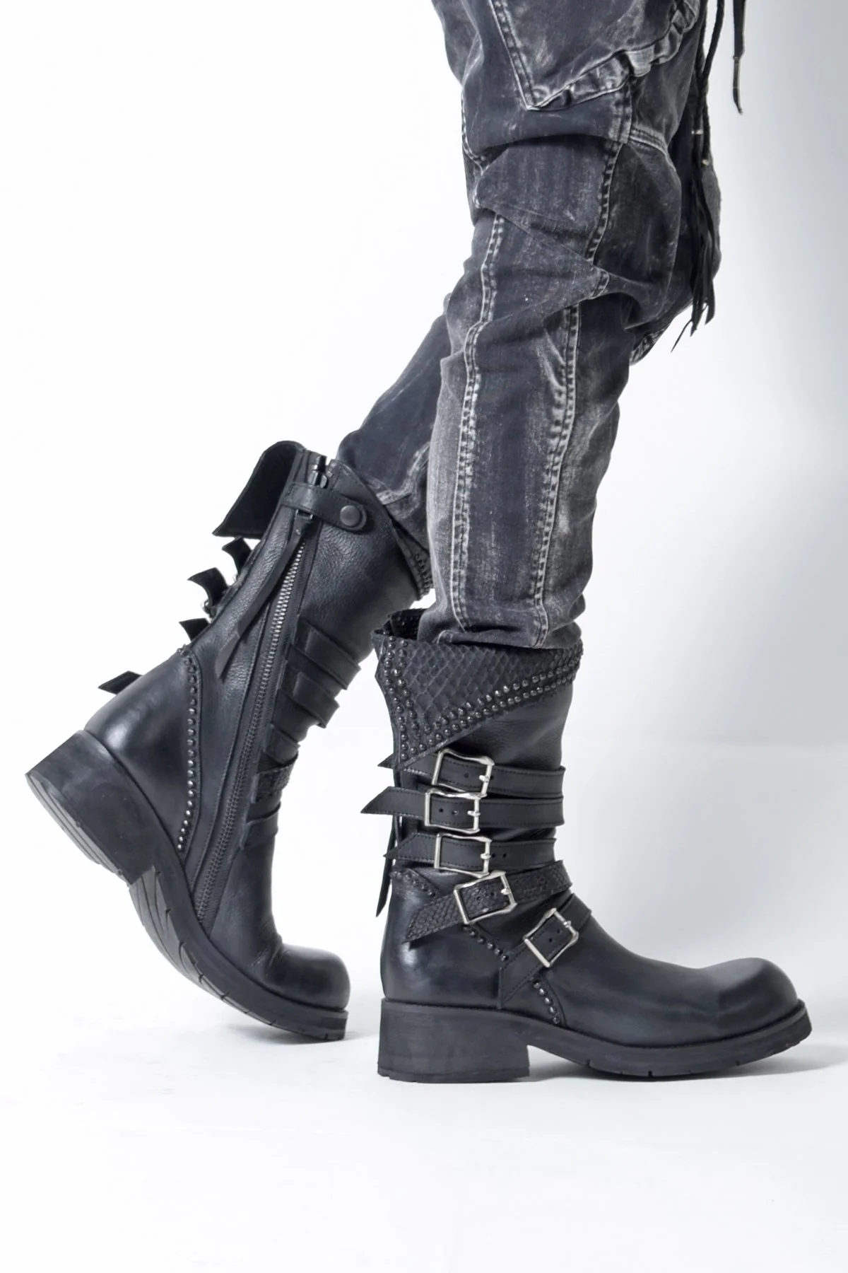 2102-BO04 Crush Strap Boots 02 - Image 10
