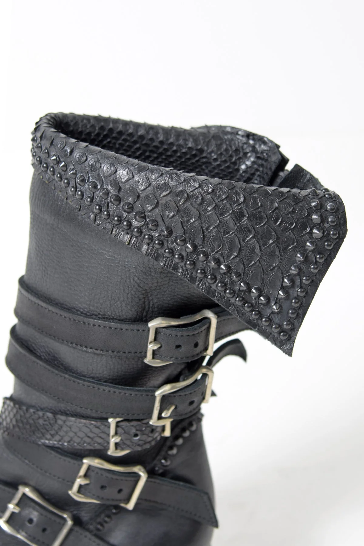 2102-BO04 Crush Strap Boots 02 - Image 16