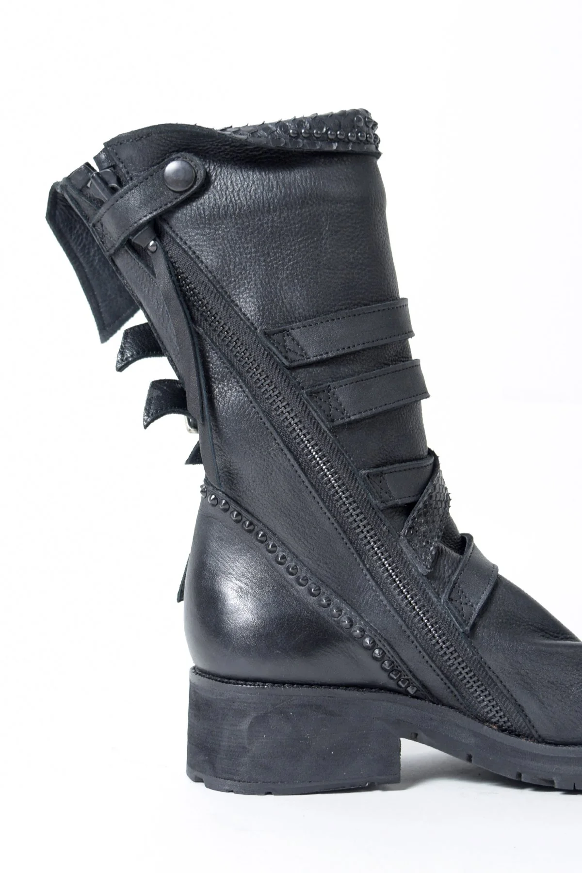 2102-BO04 Crush Strap Boots 02 - Image 17