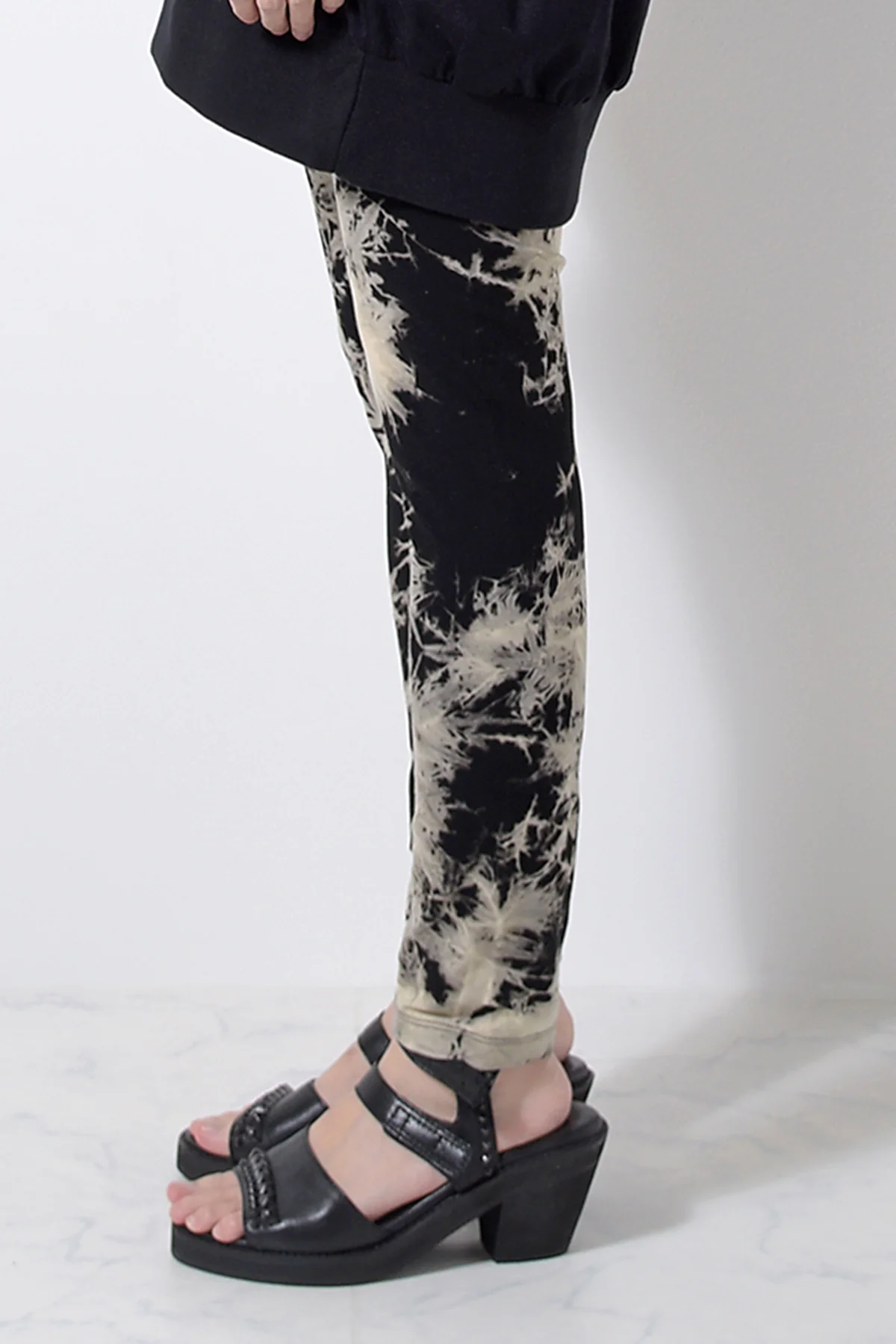 2102-PT09W Tie Dye Leggings -Women's- - Image 4