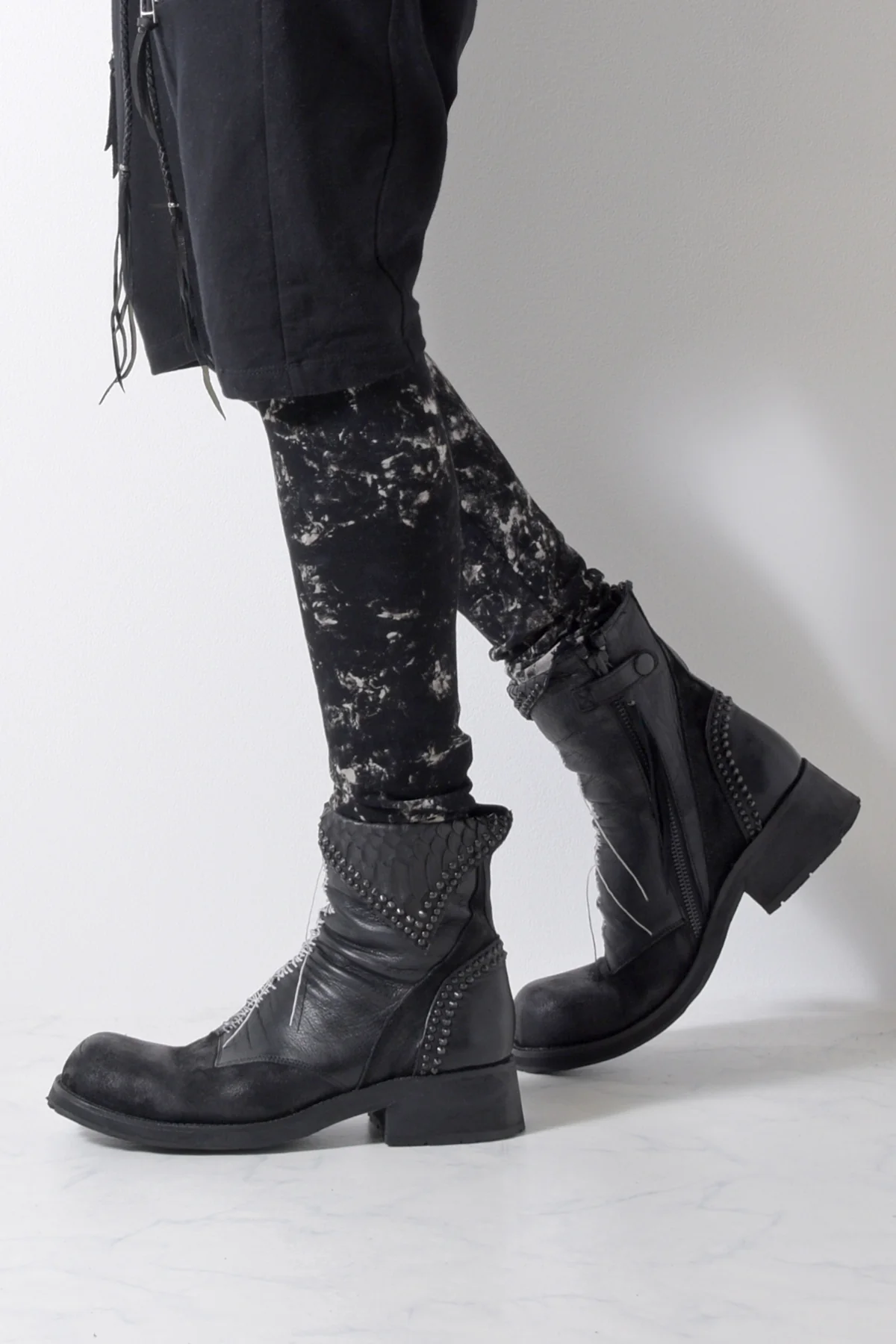 2201-BO01 Crush Boots 14 - Image 12