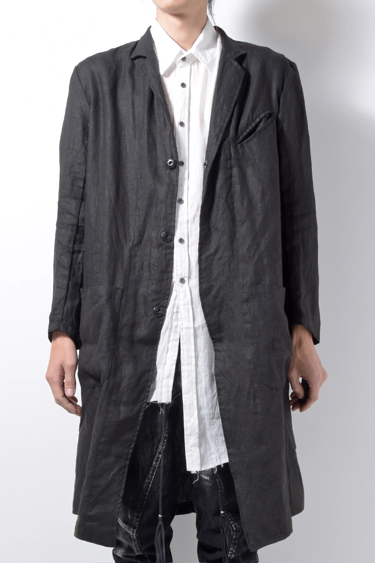 2201-JK02A Side Slit Tailored Coat Black - Image 11