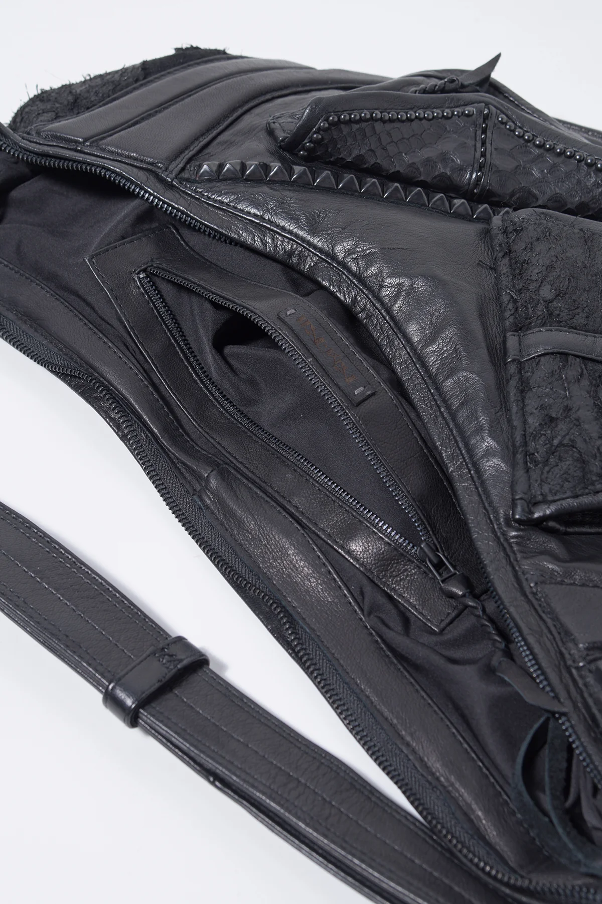 2202-BG05 LA Chrome Bag 03 - Image 16