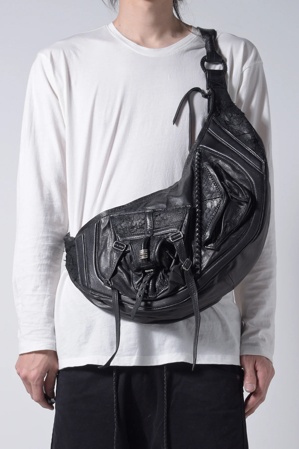 2202-BG05 LA Chrome Bag 03 - Image 19