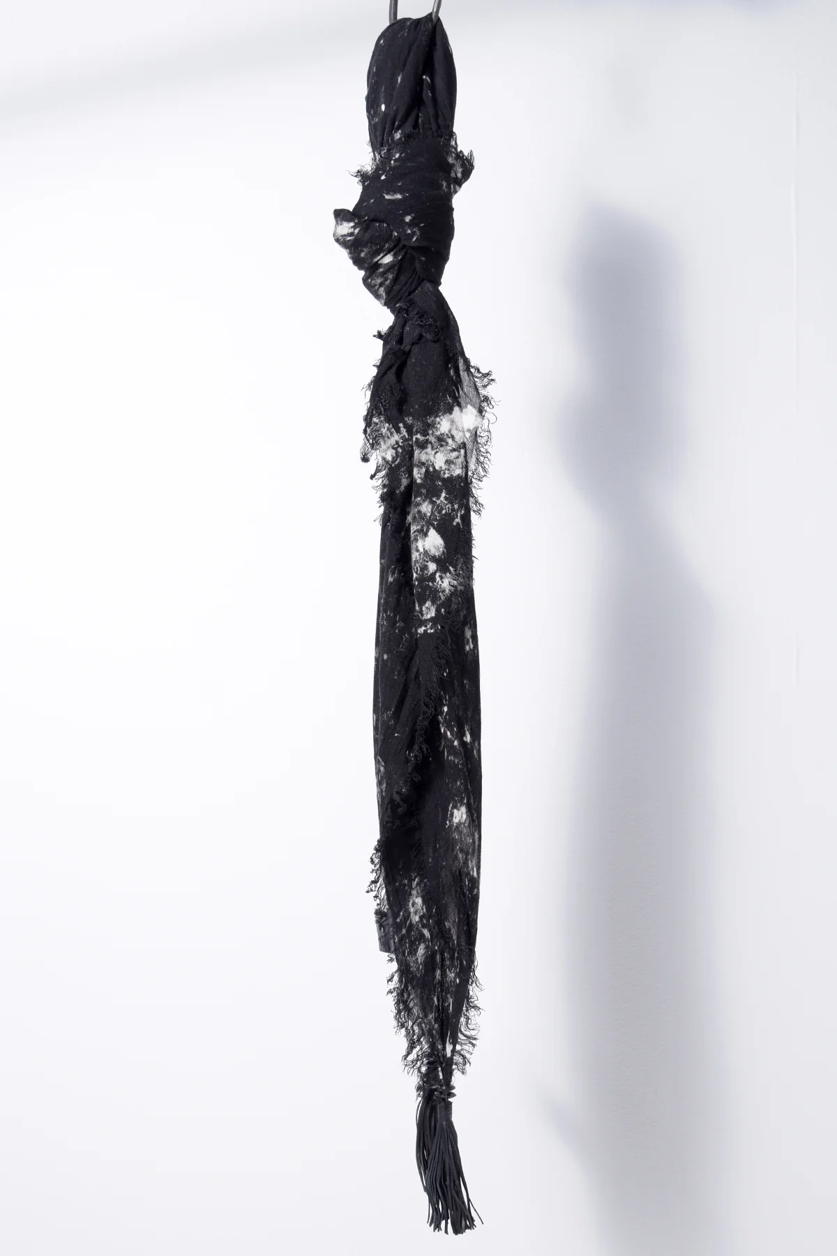 2202-ST01 Flake Discharged Stole - Image 3