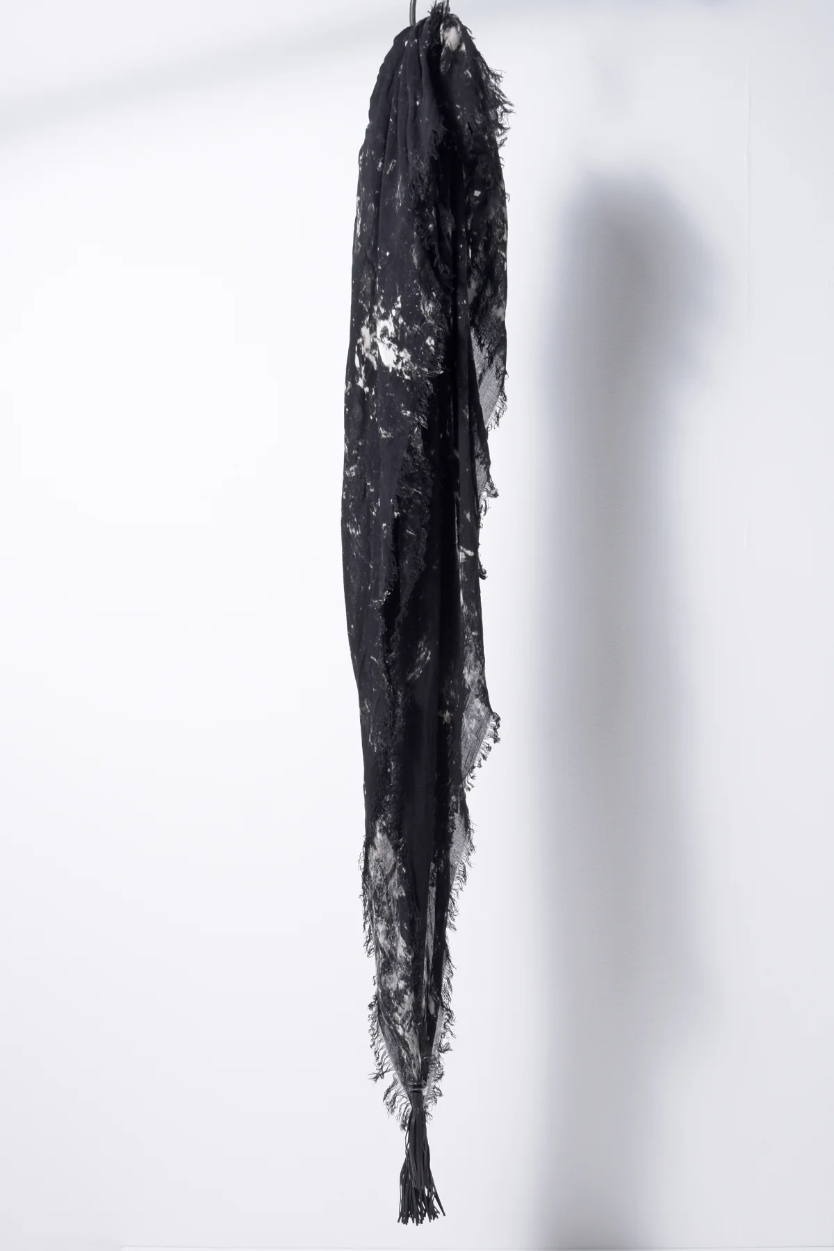2202-ST01 Flake Discharged Stole - Image 5