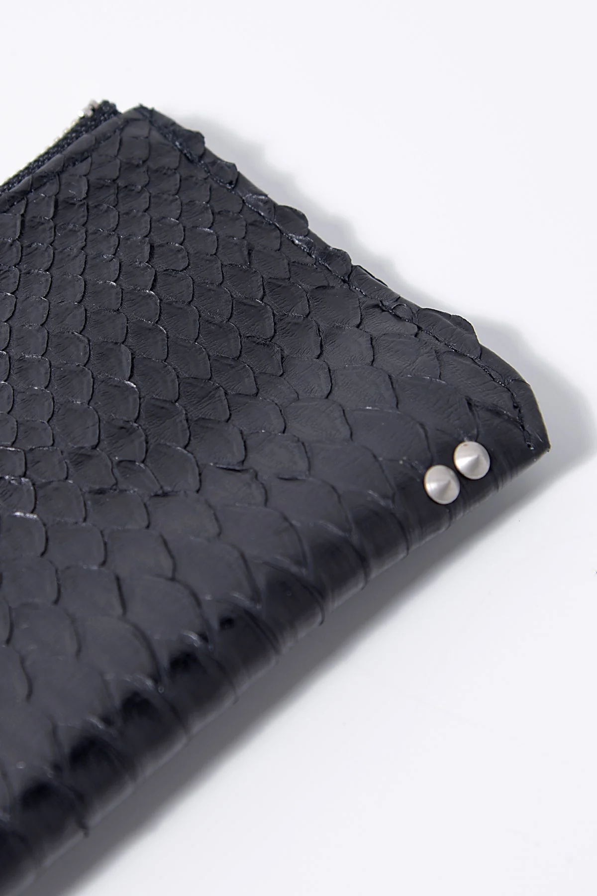 2202-W05B Drop Purse 02 Black - Image 12