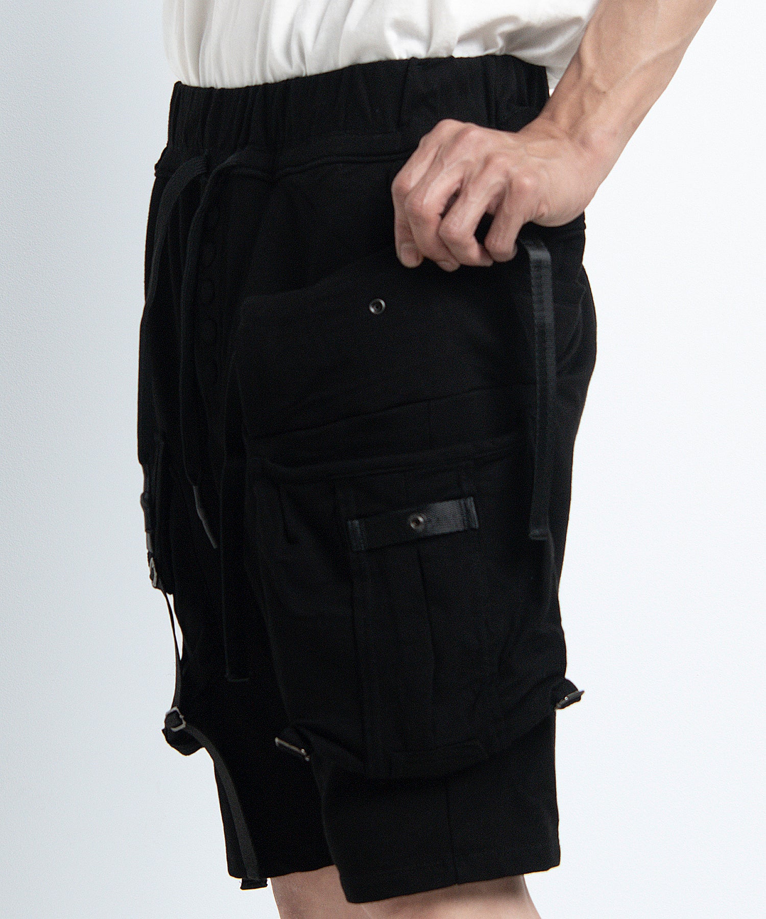 2401-PT06 Black Raven Shorts 05 Black - Image 11
