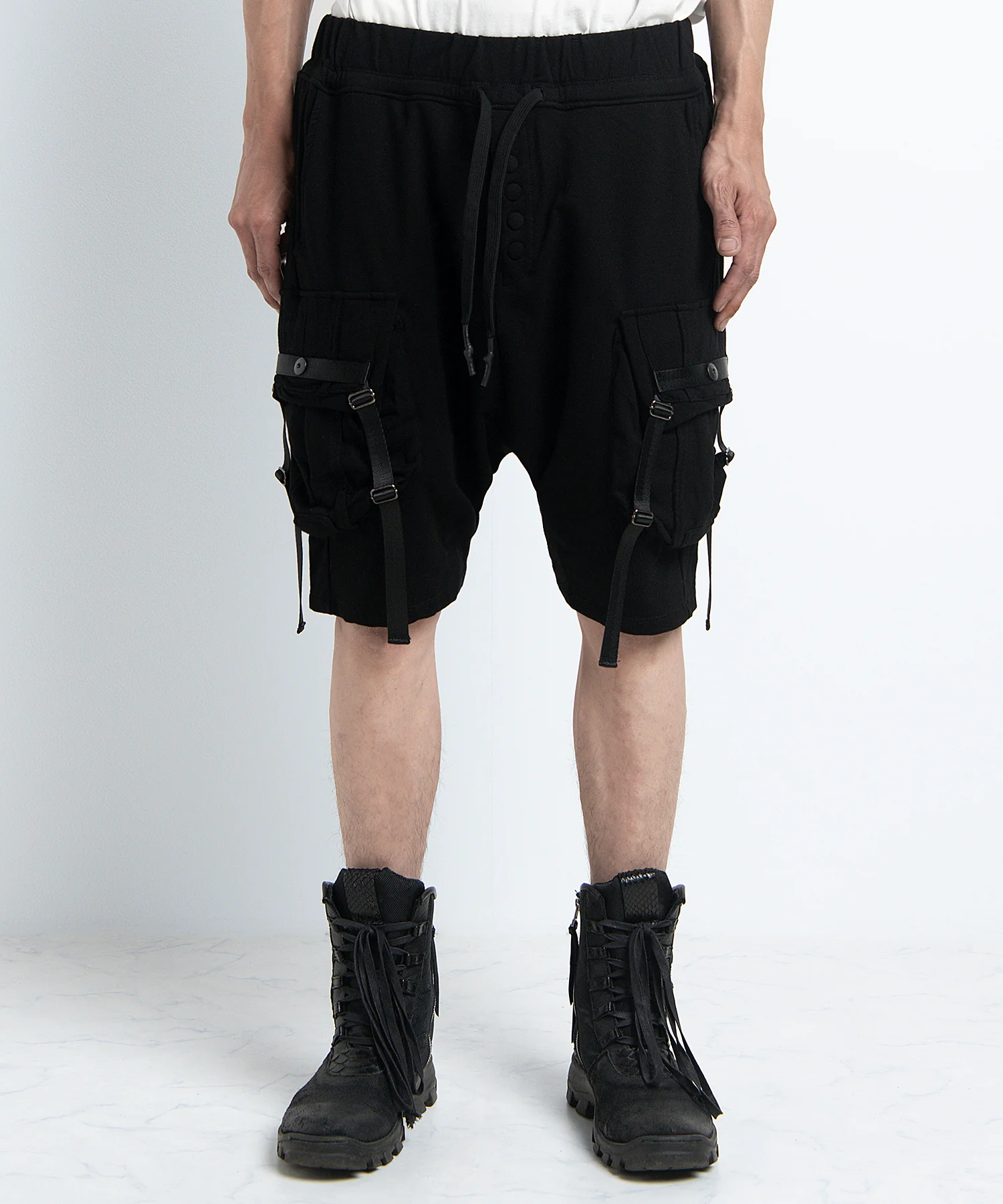 2401-PT06 Black Raven Shorts 05 Black - Image 3