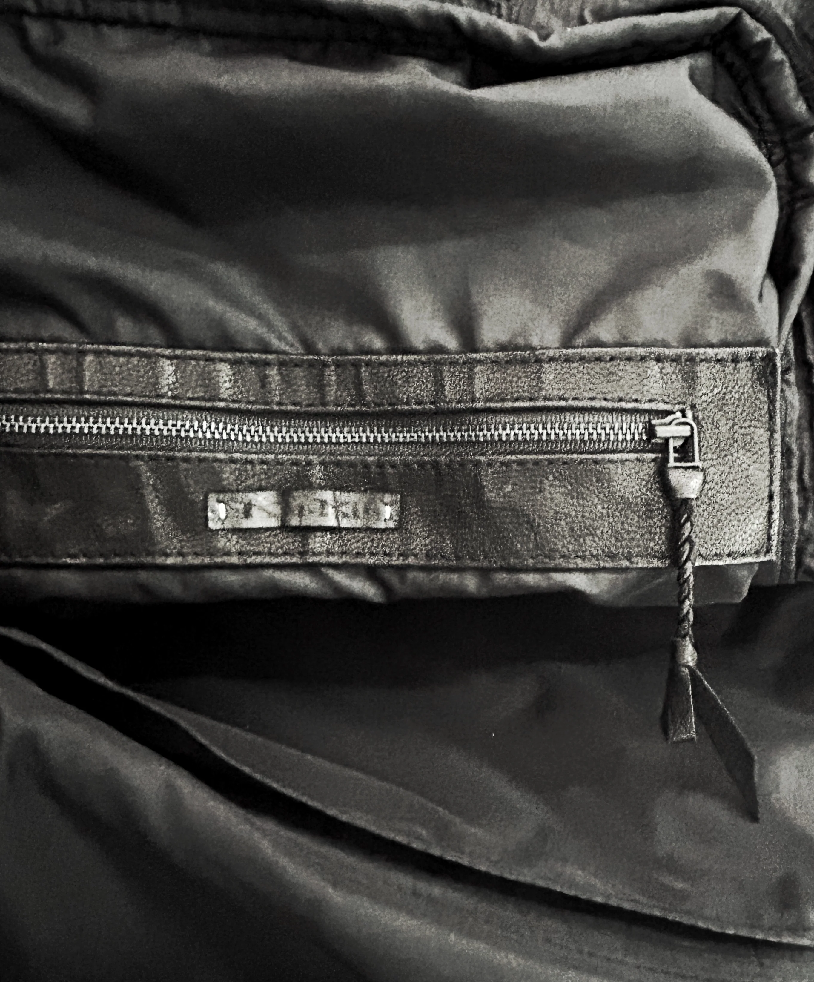 2402-BG04 Black Metal Backpack 02 (All Leather) - Image 5