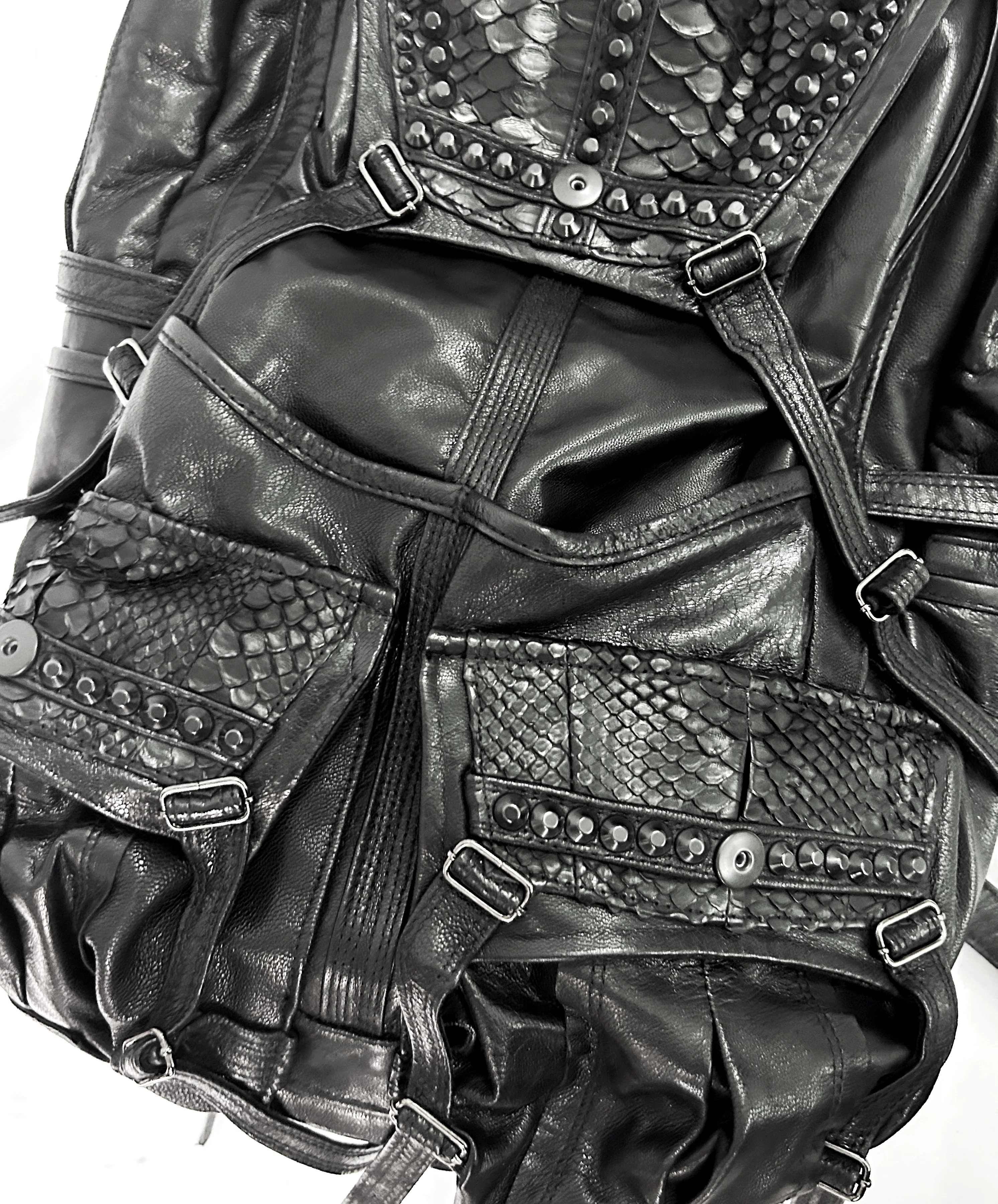 2402-BG03 Black Metal Backpack 02/ SPC - Image 3