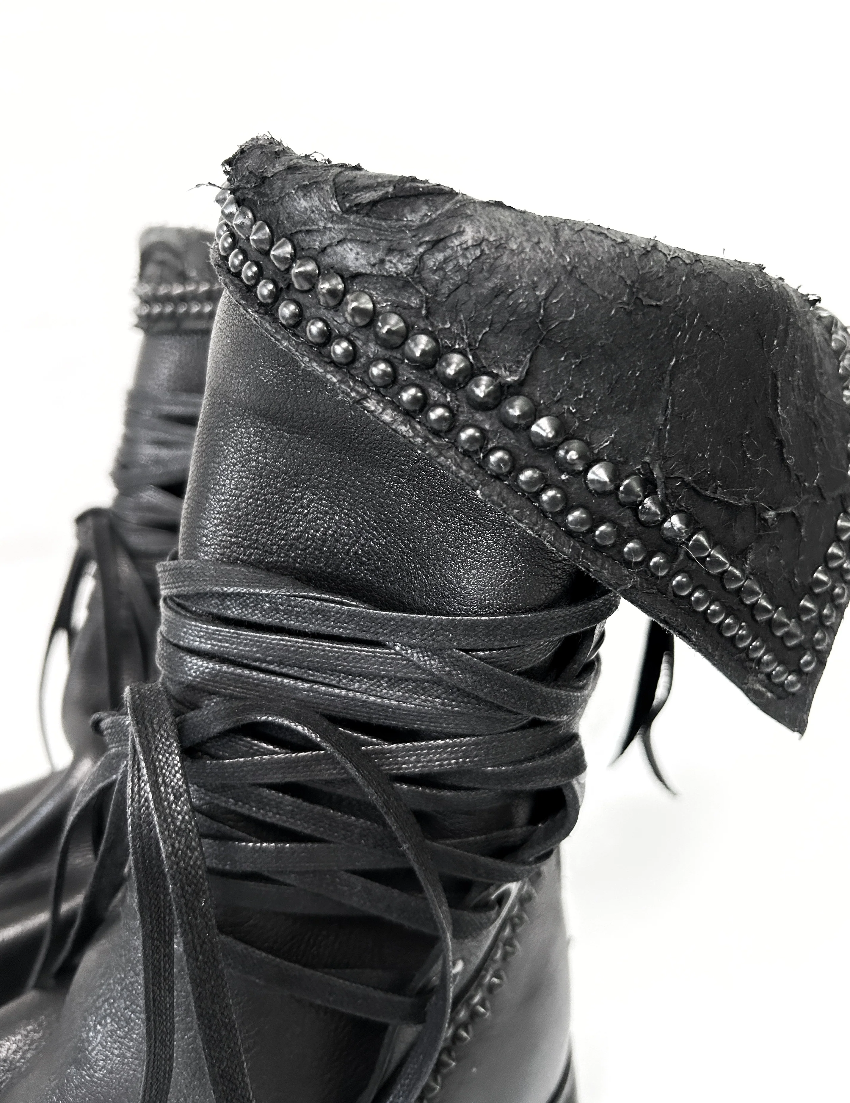 2402-BO03 Crush Chrome Boots 01 - Image 6