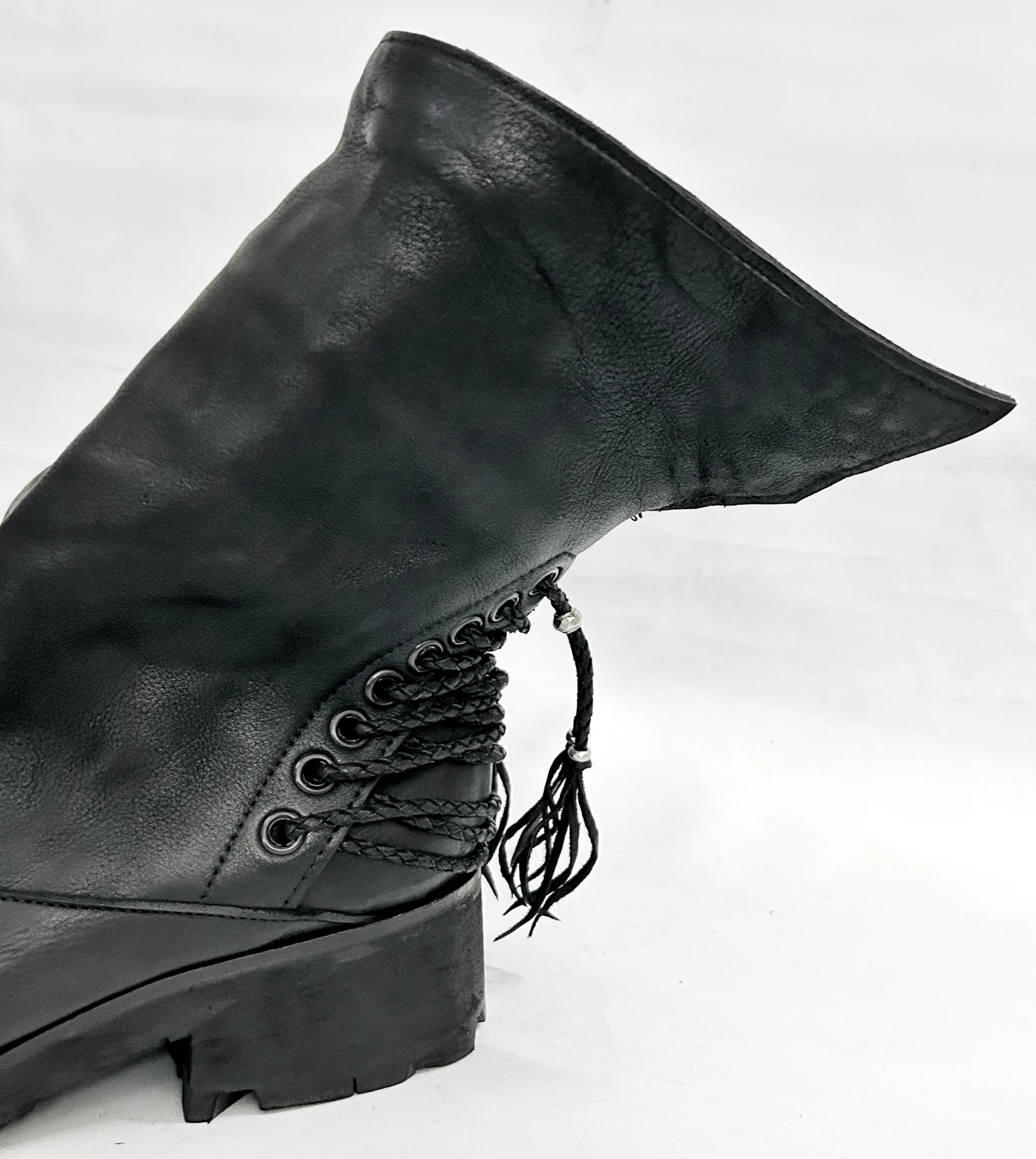 2402-BO05 Crush Braided Boots 02 - Image 4