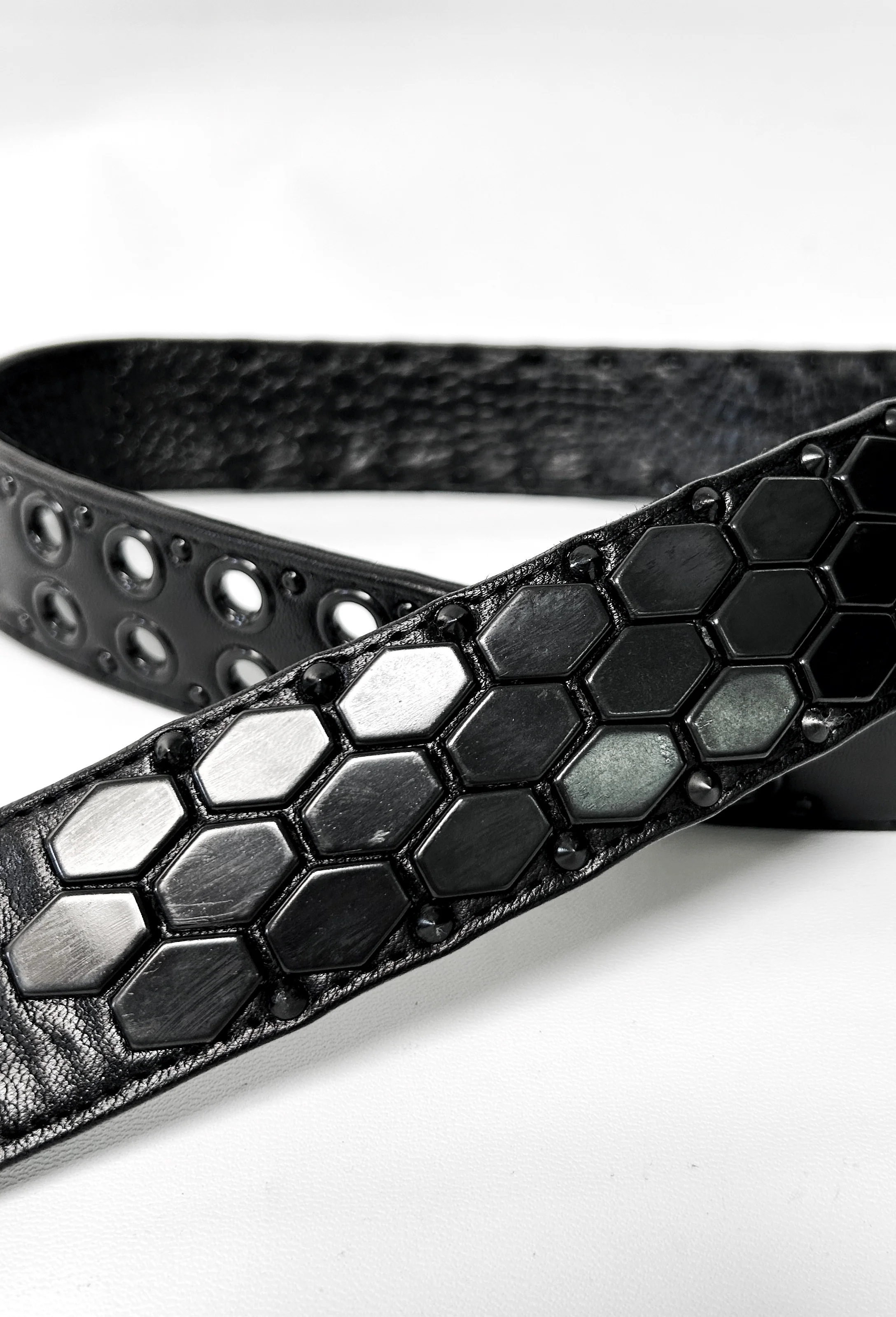 2402-BT04 BT-Black Honey 04 - Image 5