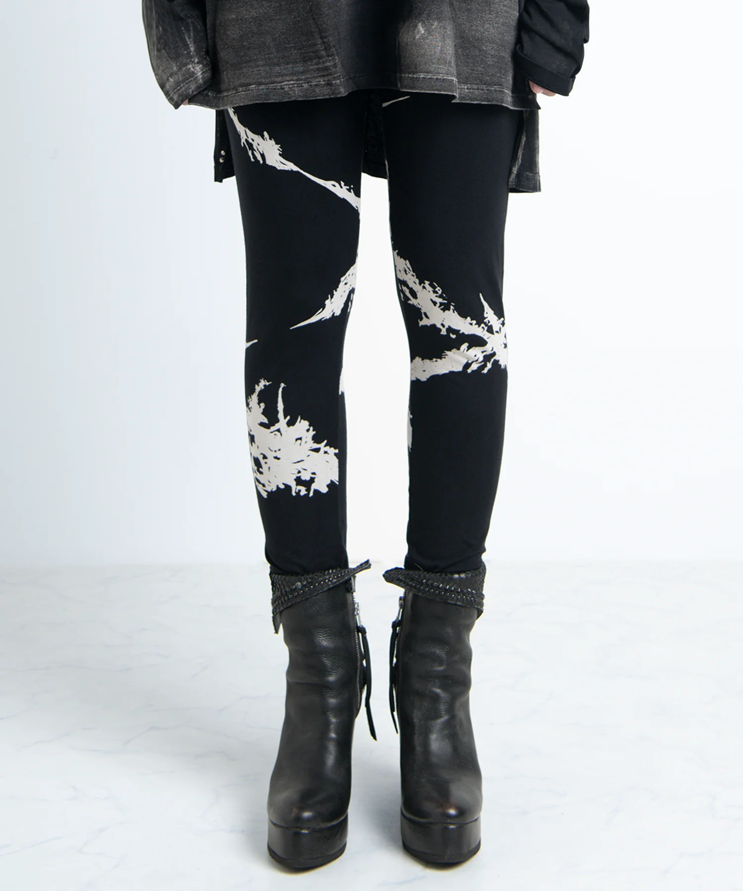2402-PT12 Discharged Cross Leggings -Women's- - Image 3