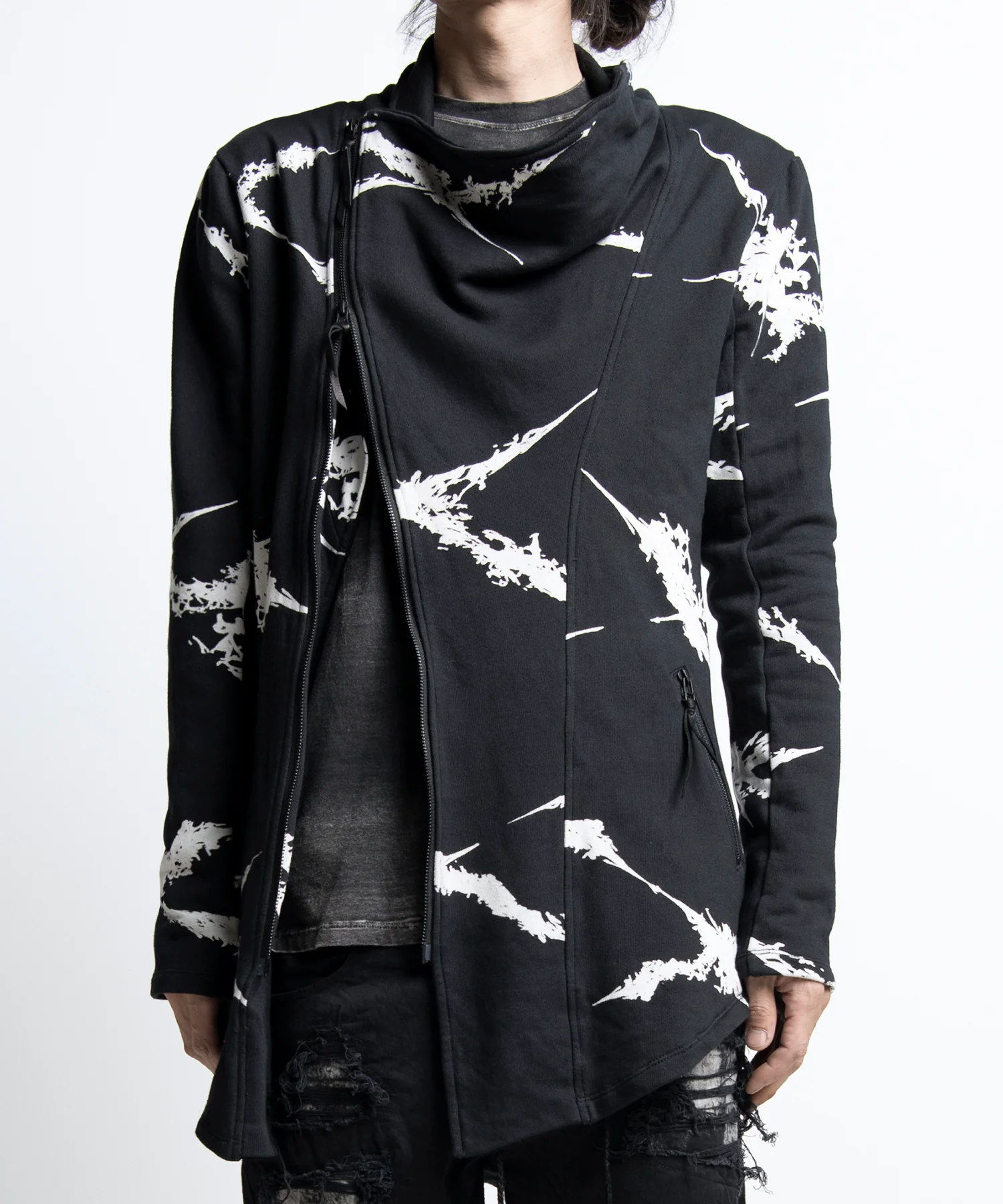 2402-TP03 Drape Cross Riders - Image 10