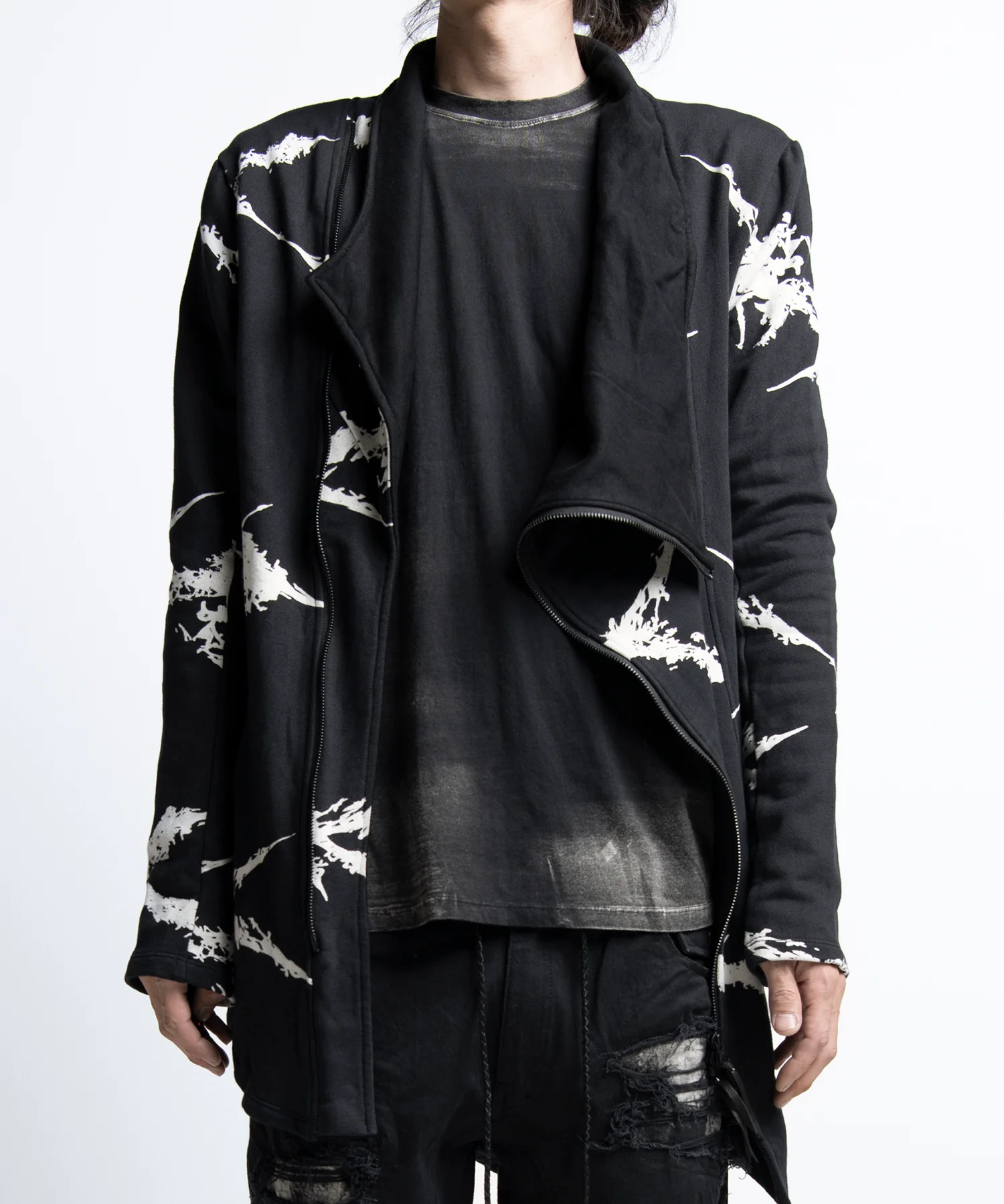 2402-TP03 Drape Cross Riders - Image 13