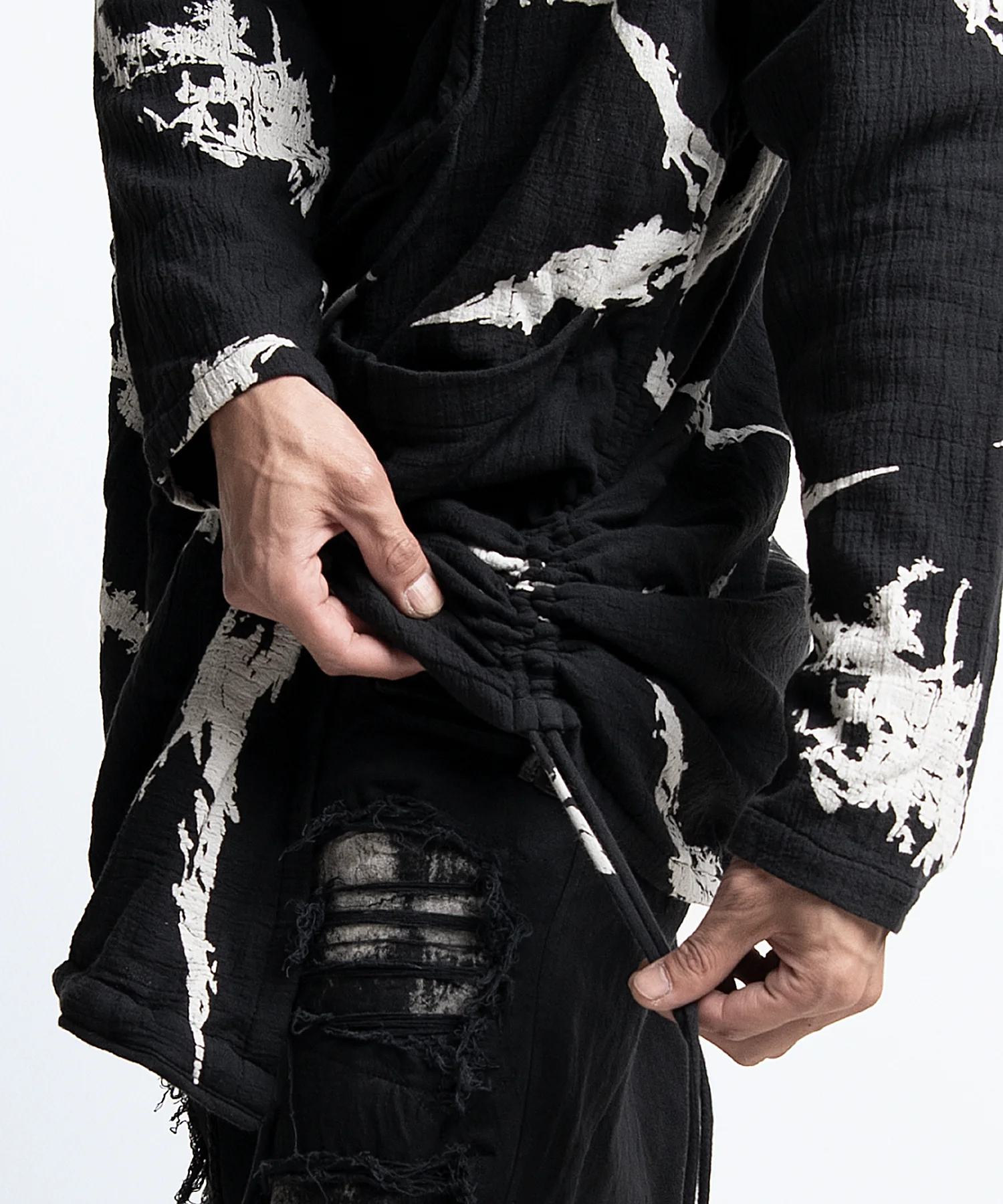 2402-TP10 Cross Gauze Cardigan - Image 9