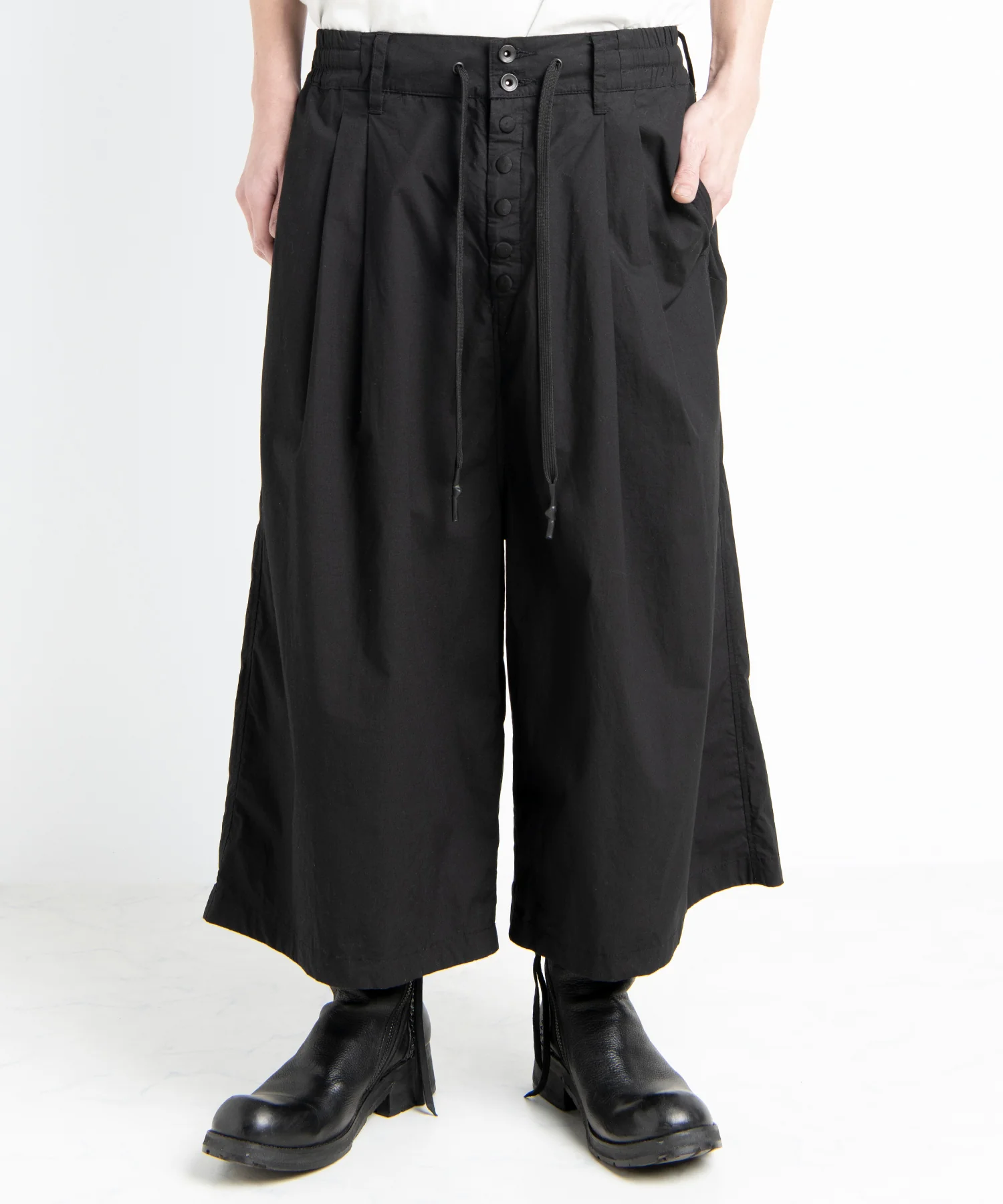 2501-PT02 Cotton Wide Tuck Pants - Image 2
