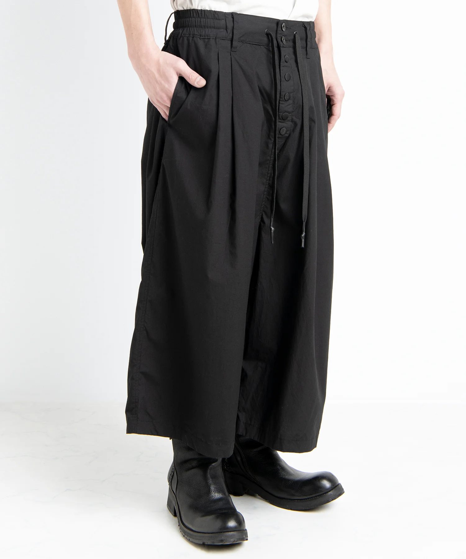 2501-PT02 Cotton Wide Tuck Pants - Image 7