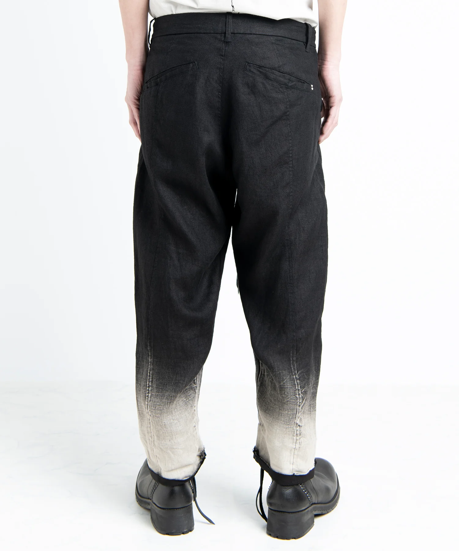 2501-PT04 Linen Layered Tuck Pants Black - Image 5