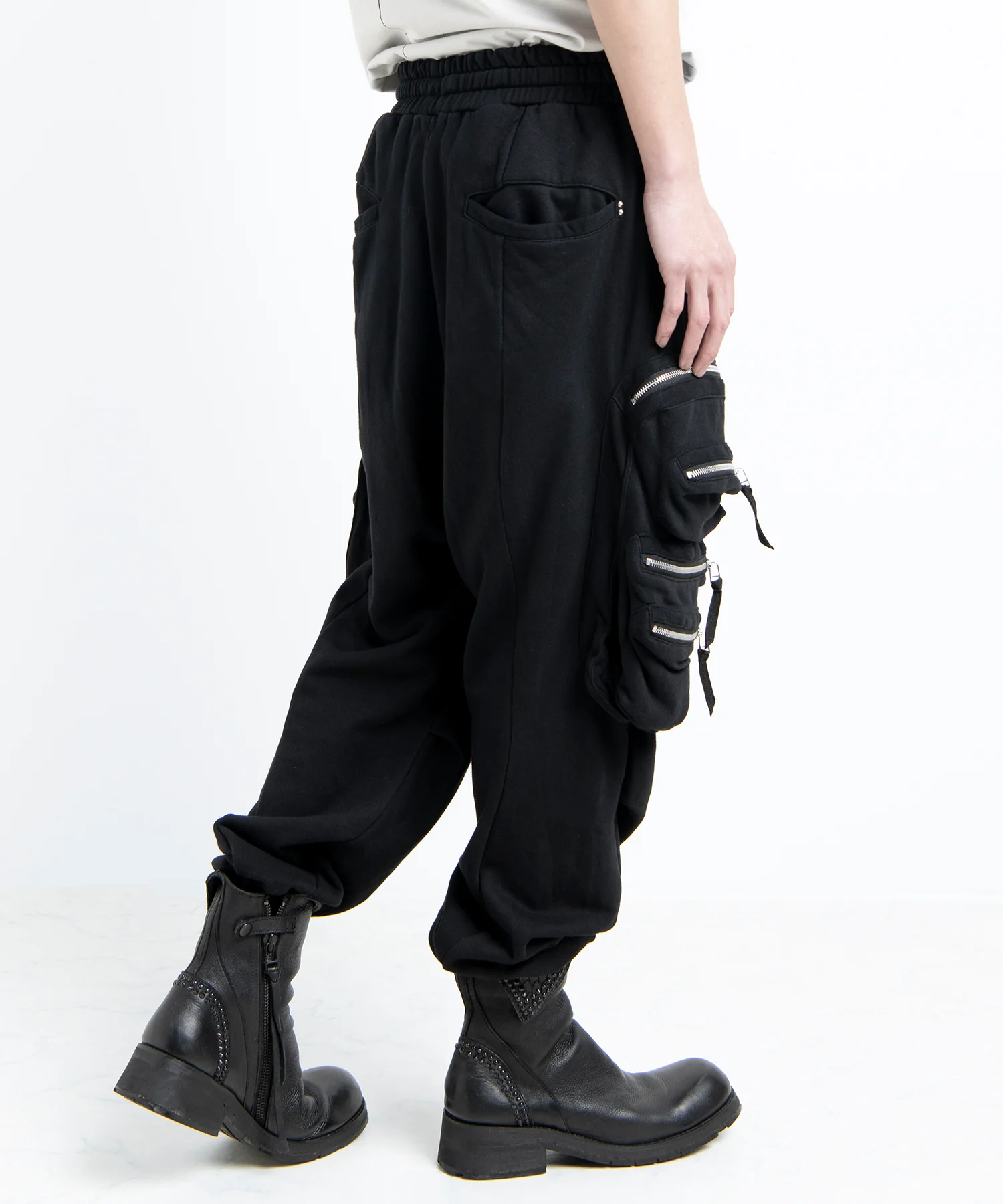 2501-PT05 Multipul Pcket Sweat Pants - Image 6