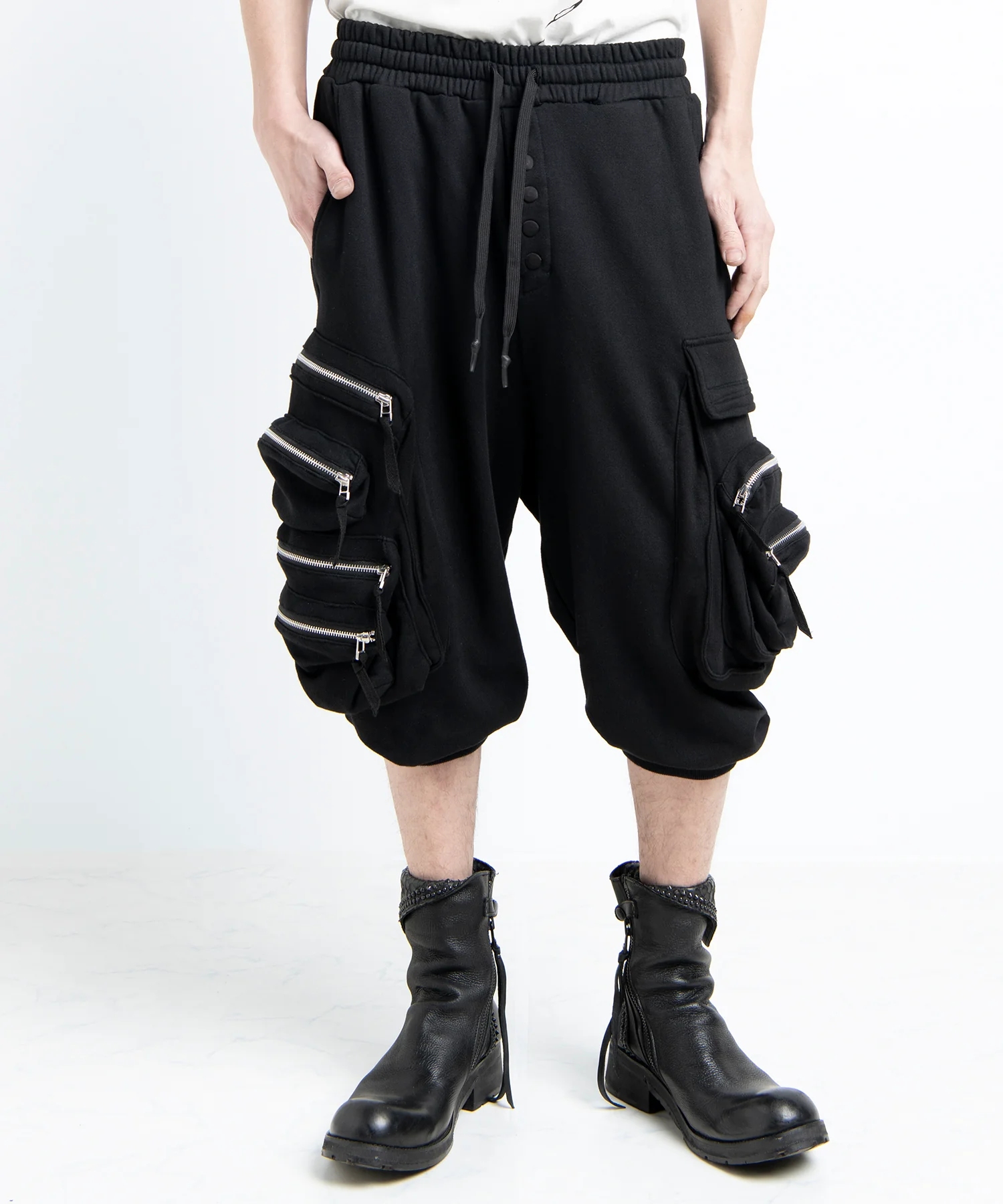 2501-PT09 Multipul Pcket Sweat Half Pants - Image 2