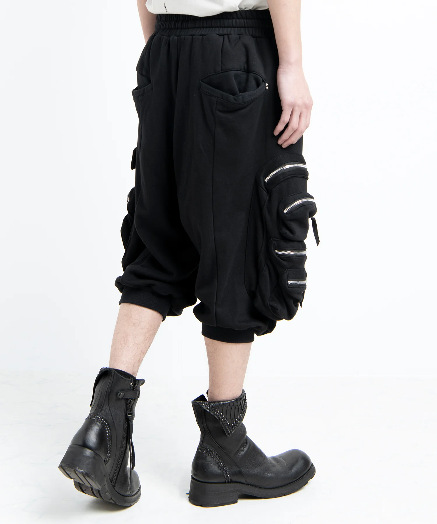 2501-PT09 Multipul Pcket Sweat Half Pants - Image 6