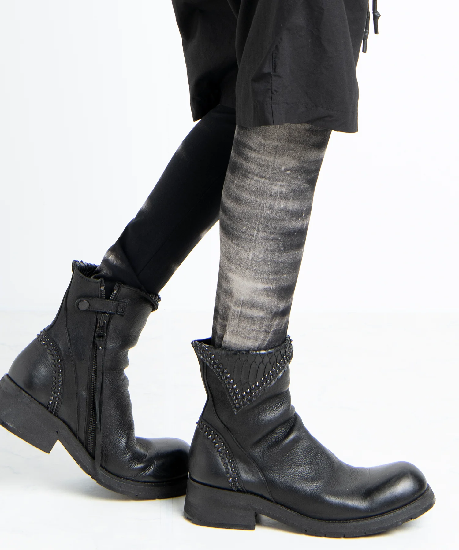 2501-PT11 Black Shadow Leggings - Image 8
