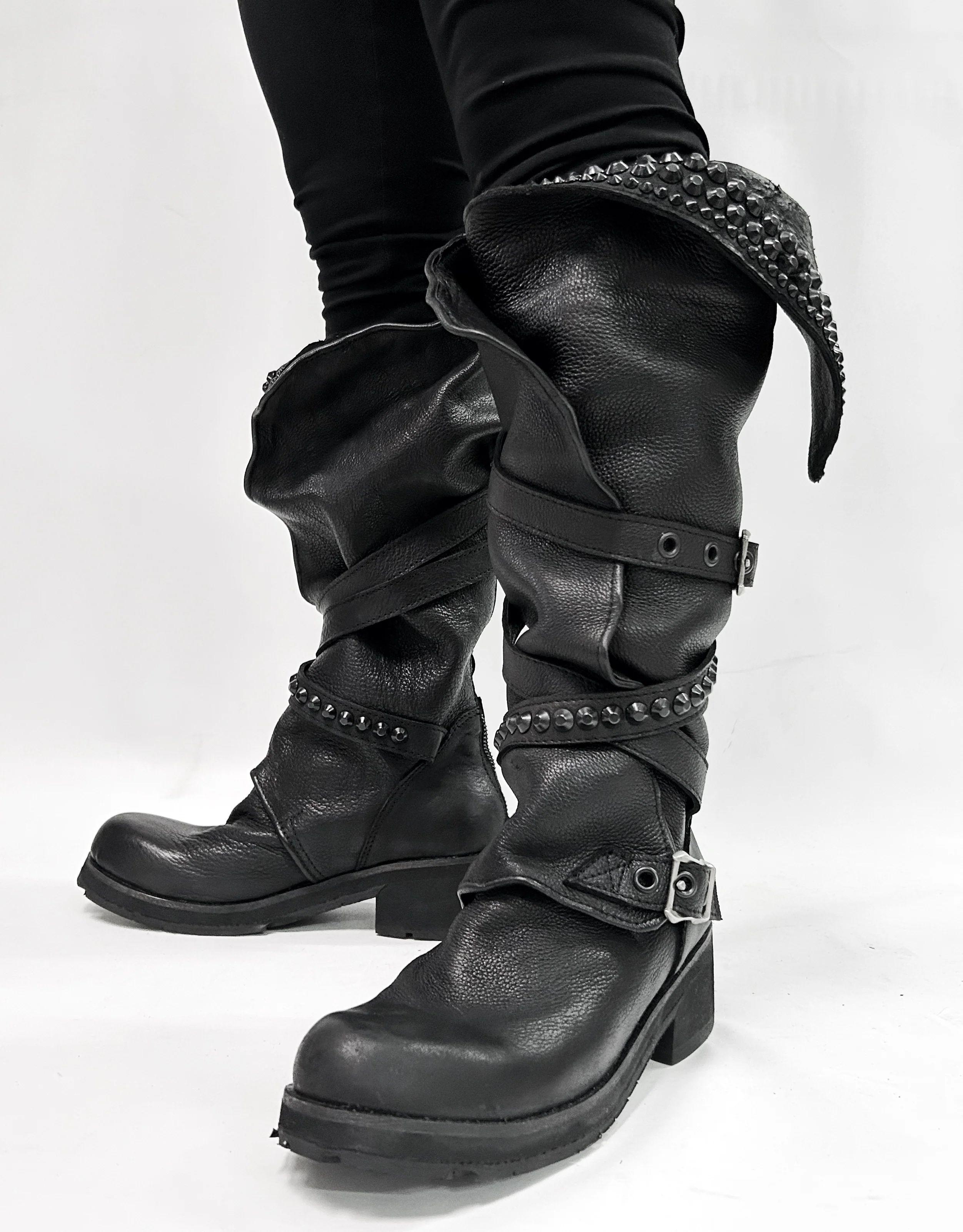 2502-BO01 Crush Layered Boots - Image 6